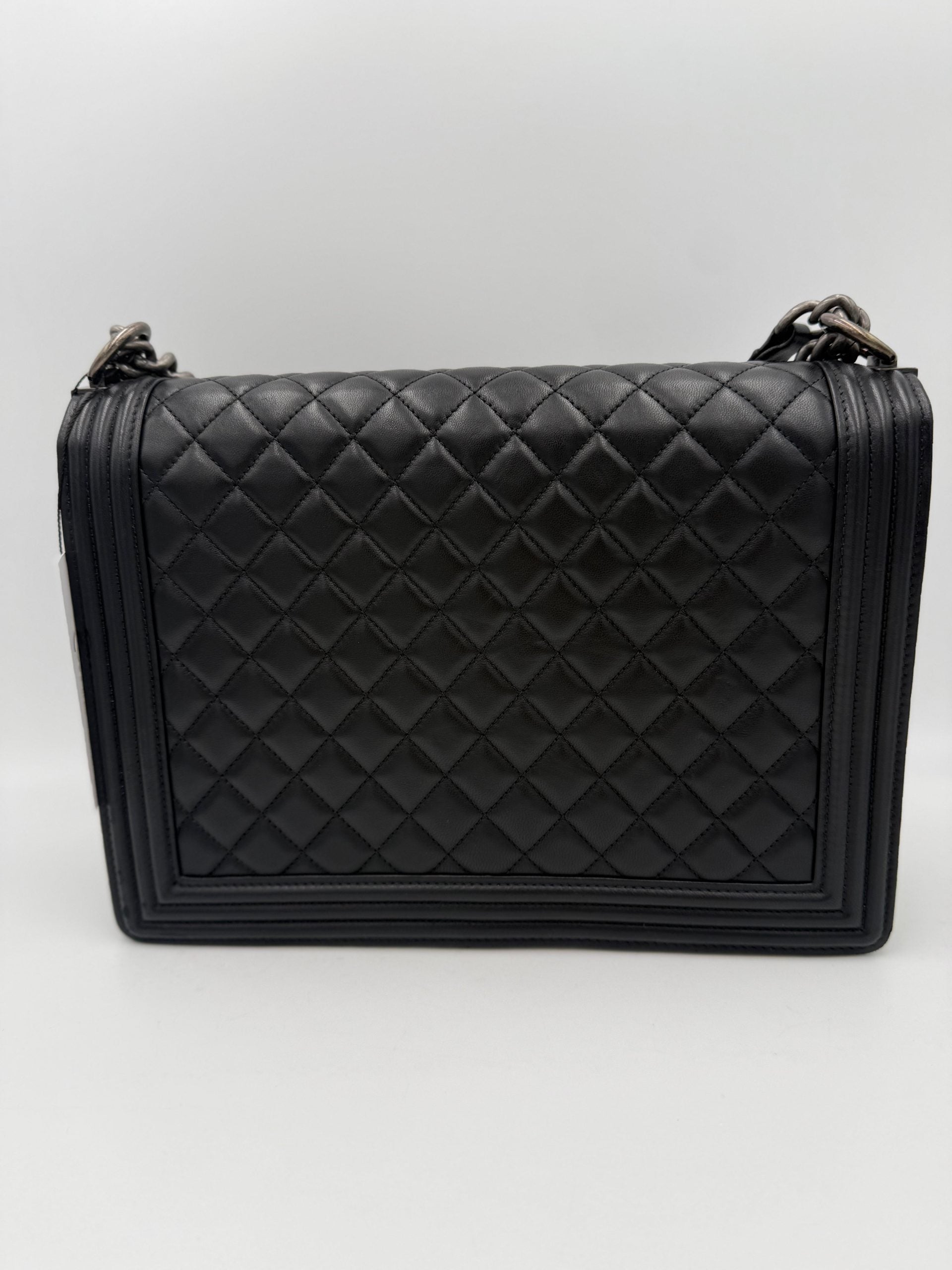 Pre-Owned Chanel Bicolor Leather Handbag White Women's AB (Very Good — between Lightly Used and Used)