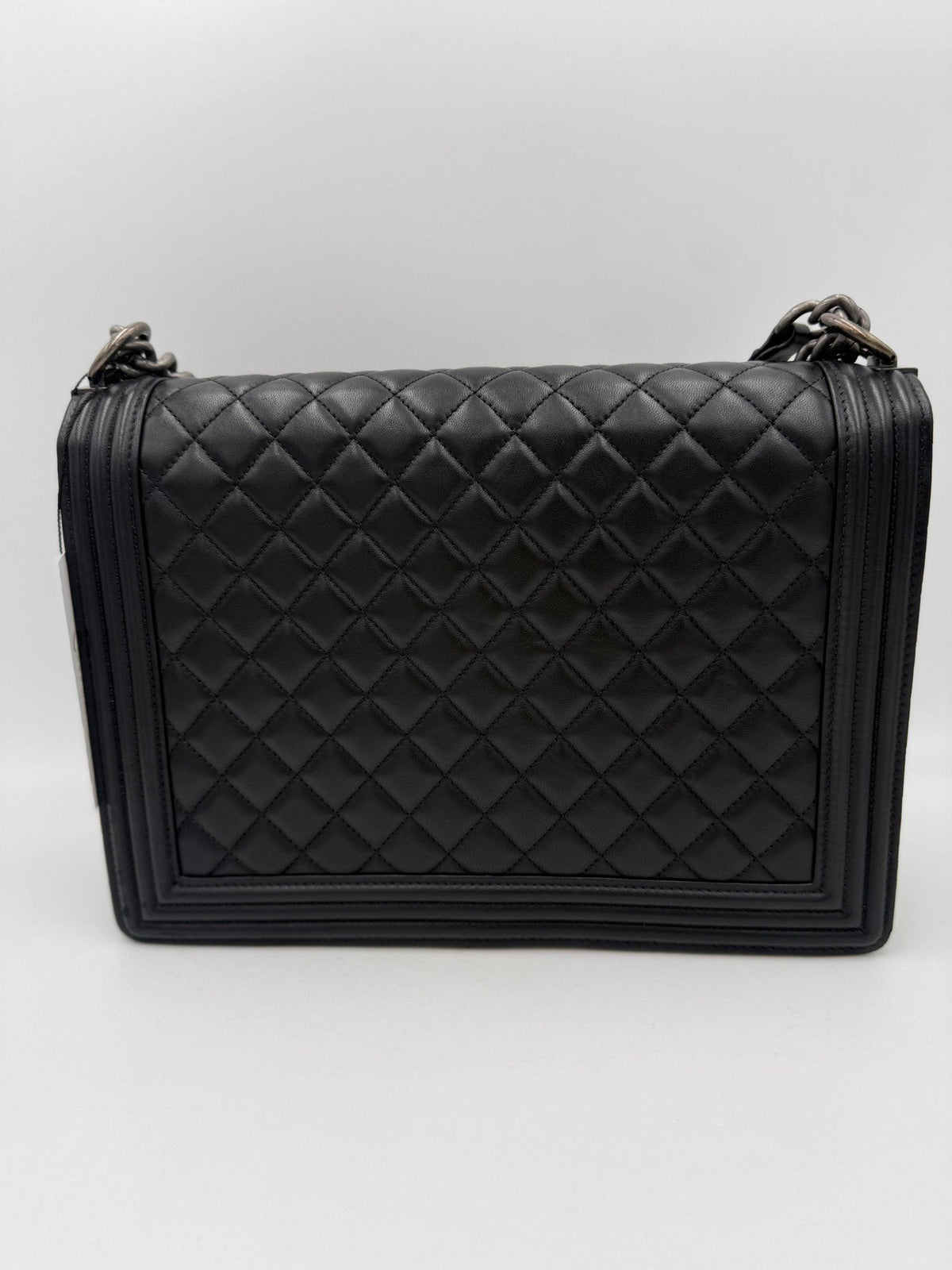 10847048 - PreLoved & Luxe