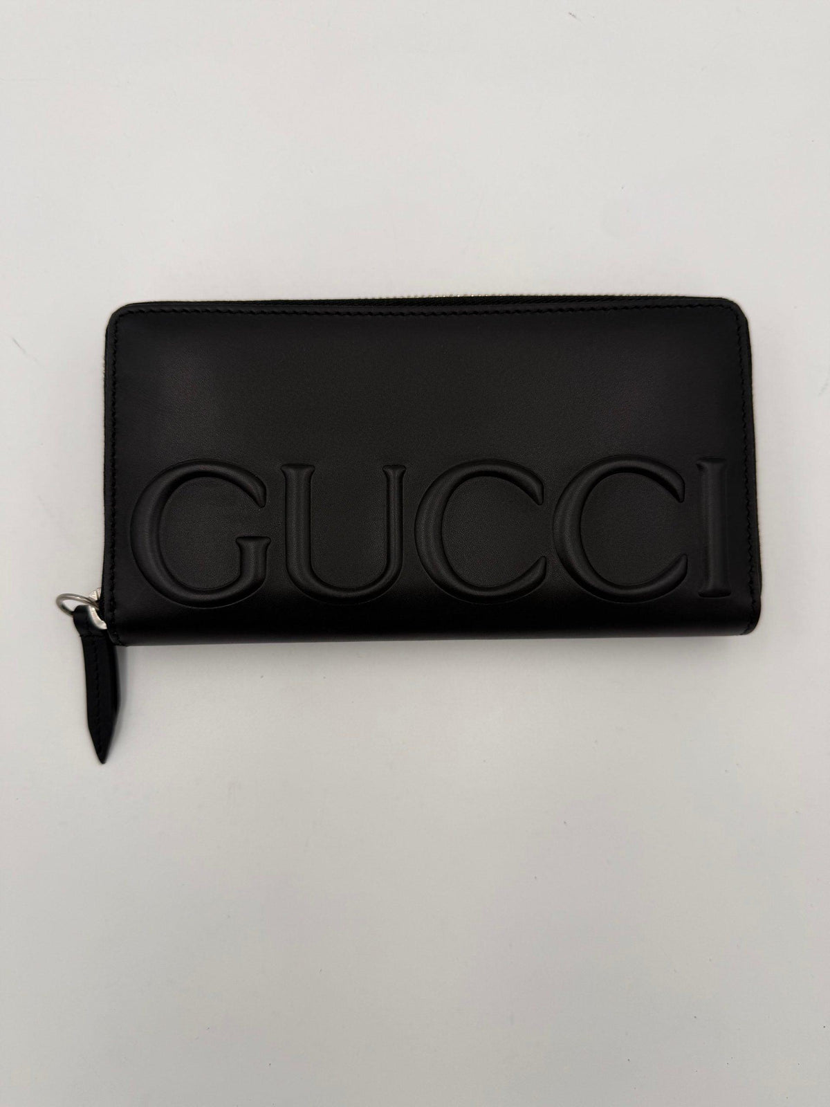Gucci GUCCI Zip Black Front Logo Embossed Wallet