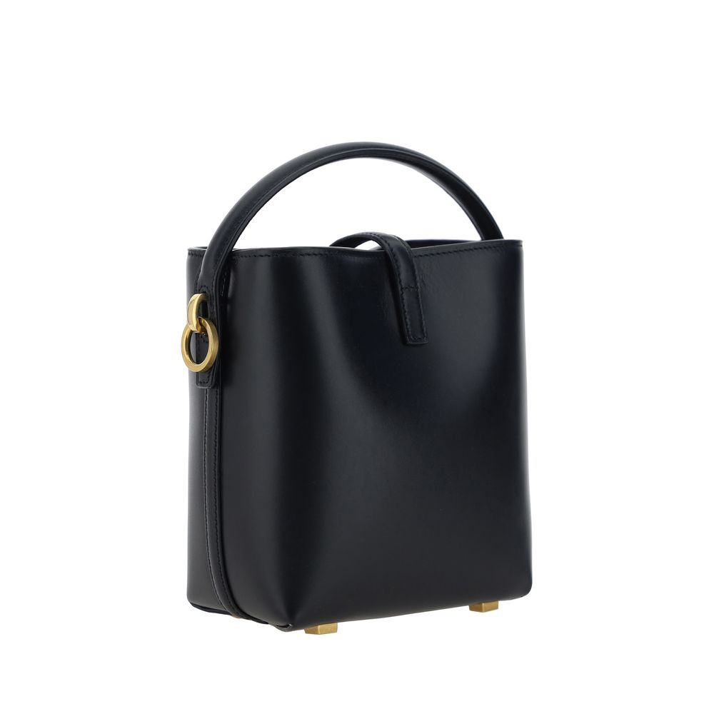 10934068 - PreLoved & Luxe