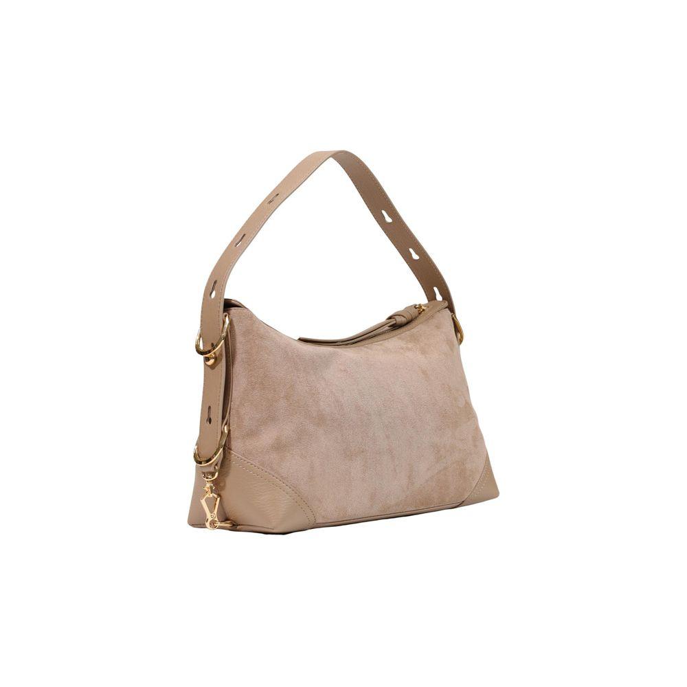 10943433 - PreLoved & Luxe