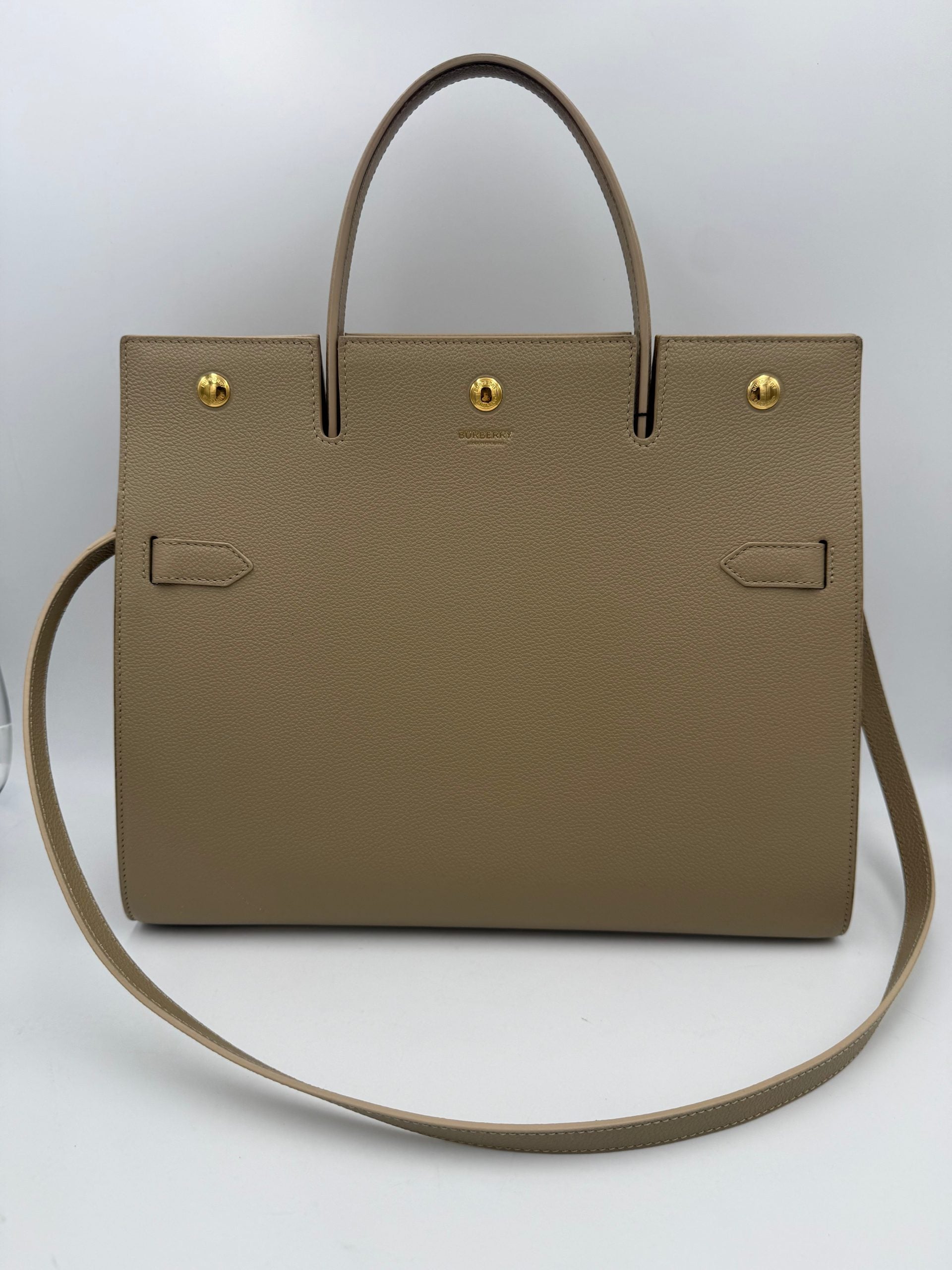 10944693 - PreLoved & Luxe