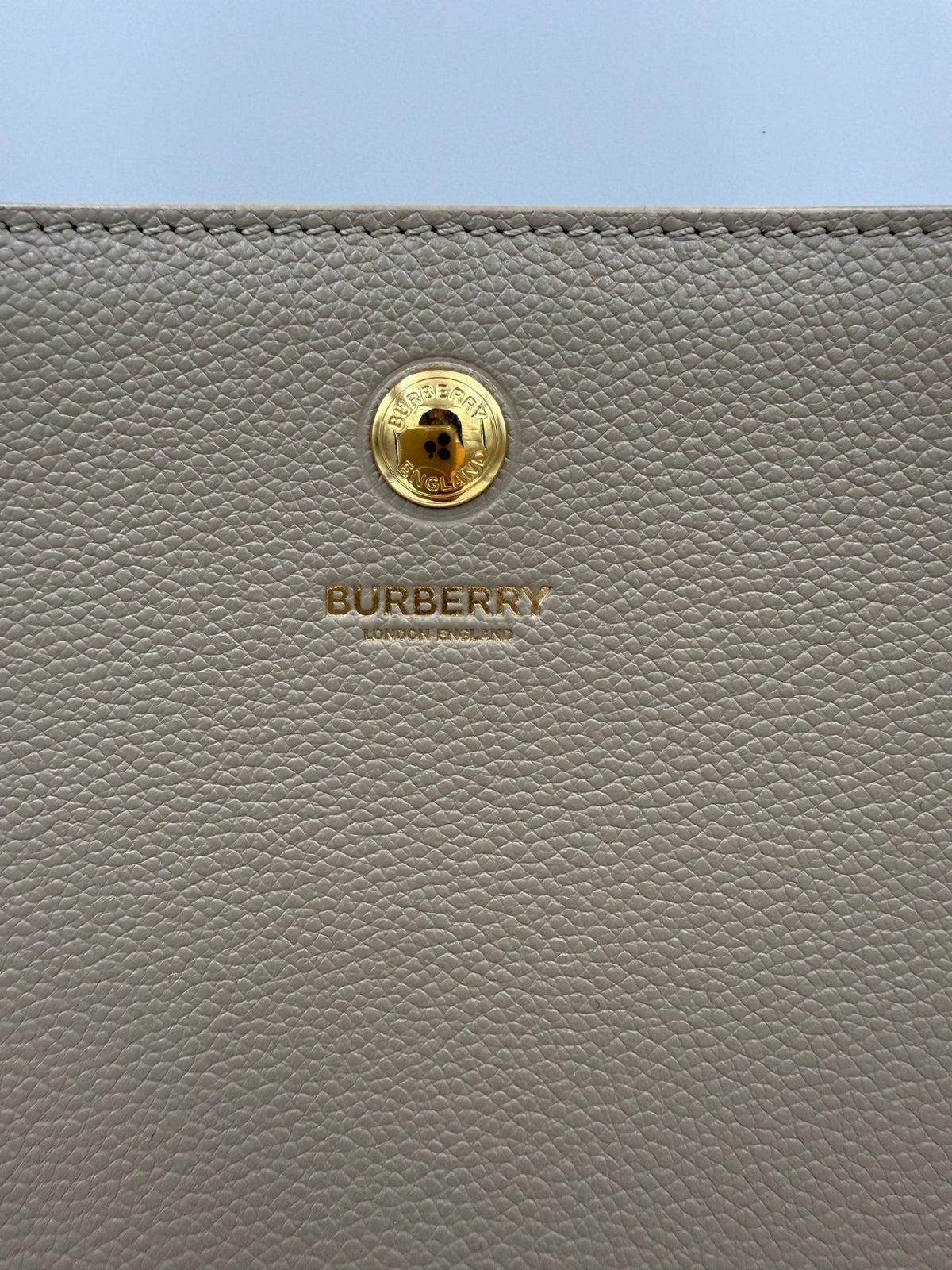 10944696 - PreLoved & Luxe