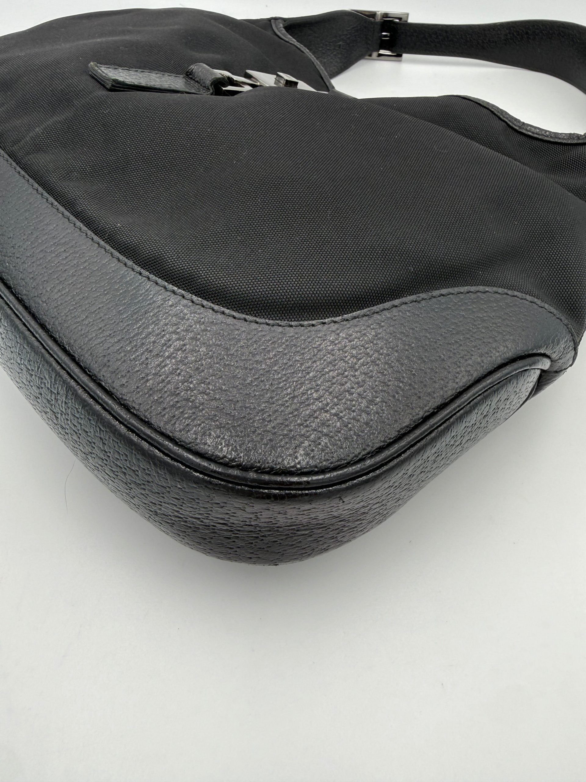 10944734 - PreLoved & Luxe