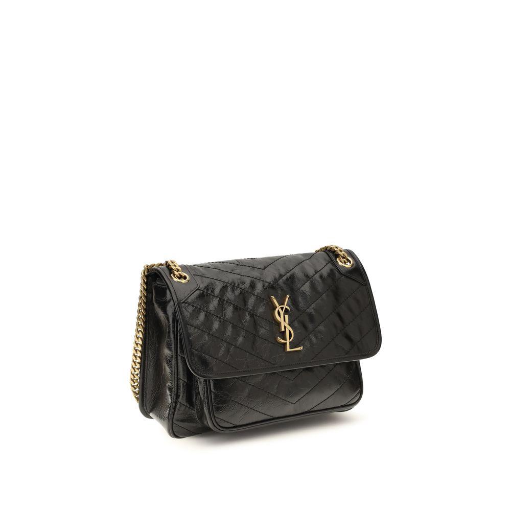 10945118 - PreLoved & Luxe