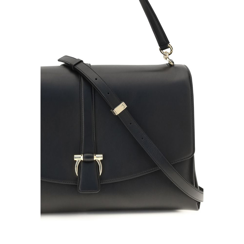 10947199 - PreLoved & Luxe