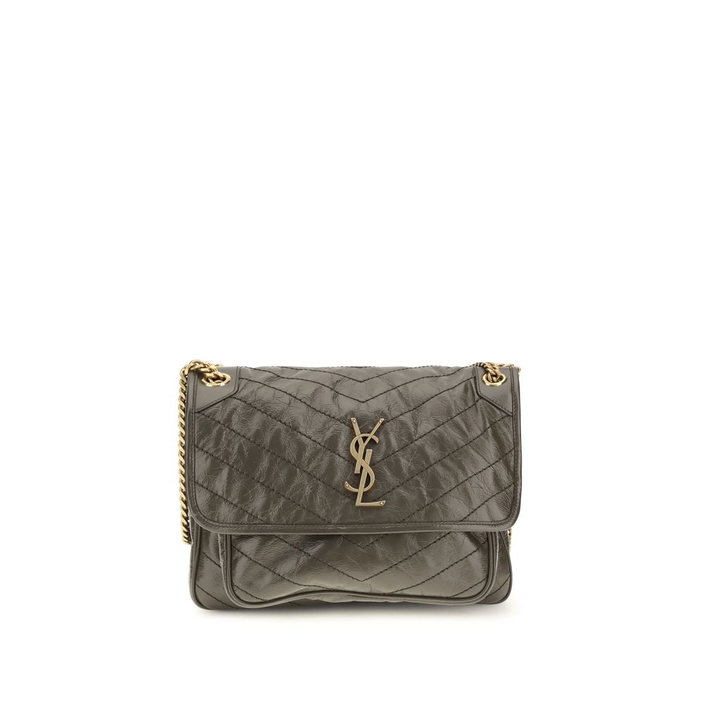10952561 - PreLoved & Luxe