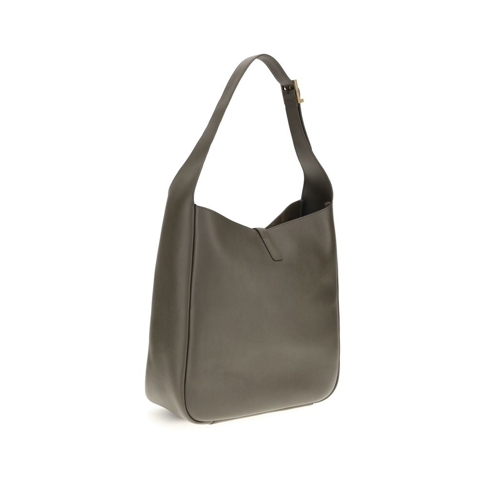 10952570 - PreLoved & Luxe