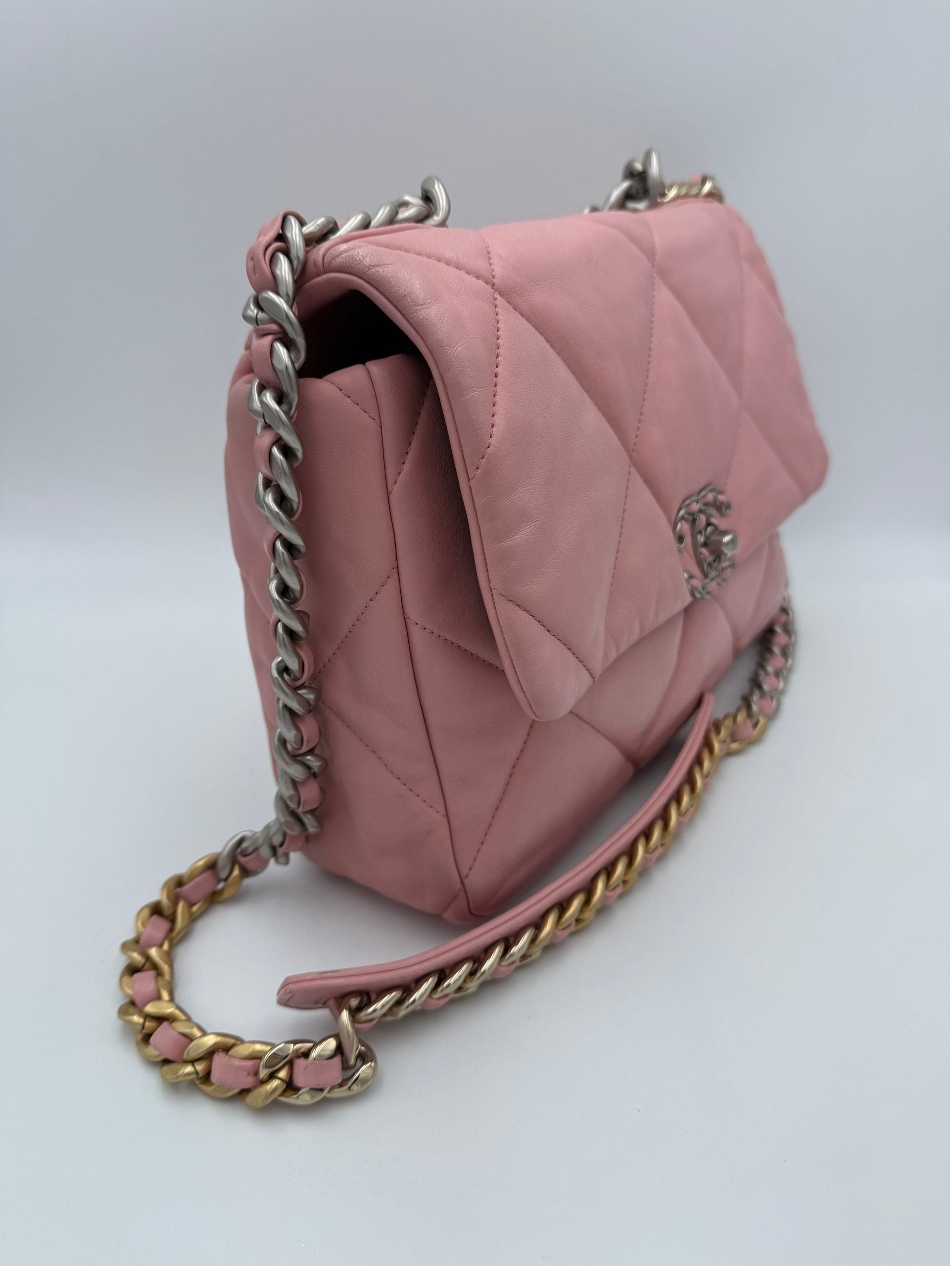 Pre-Owned Chanel CHANEL 19 Medium Pink Handbag Multicolor Women's AB (Very Good — between Lightly Used and Used)