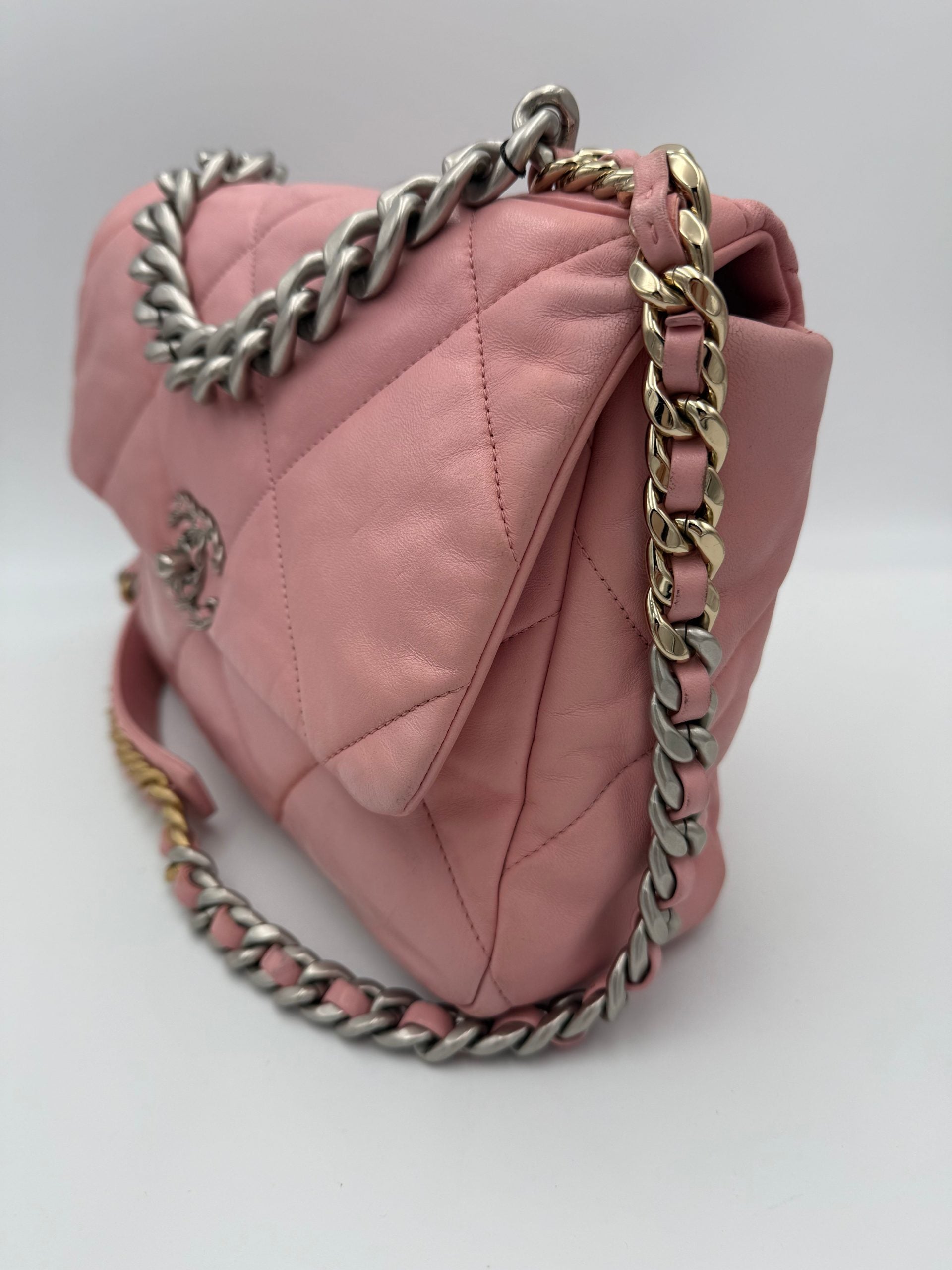 Pre-Owned Chanel CHANEL 19 Medium Pink Handbag Multicolor Women's AB (Very Good — between Lightly Used and Used)