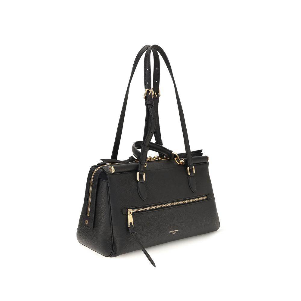 10965187 - PreLoved & Luxe