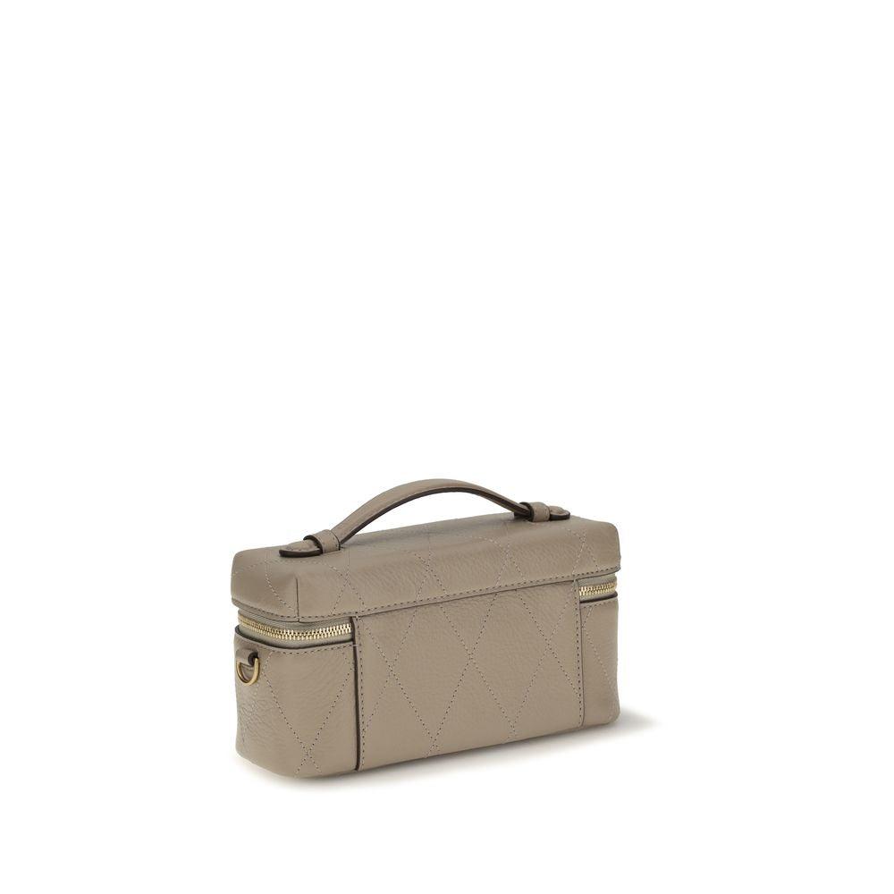 10965389 - PreLoved & Luxe