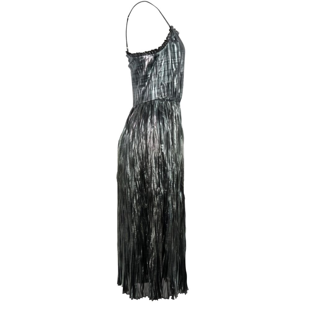 11010402 - PreLoved & Luxe
