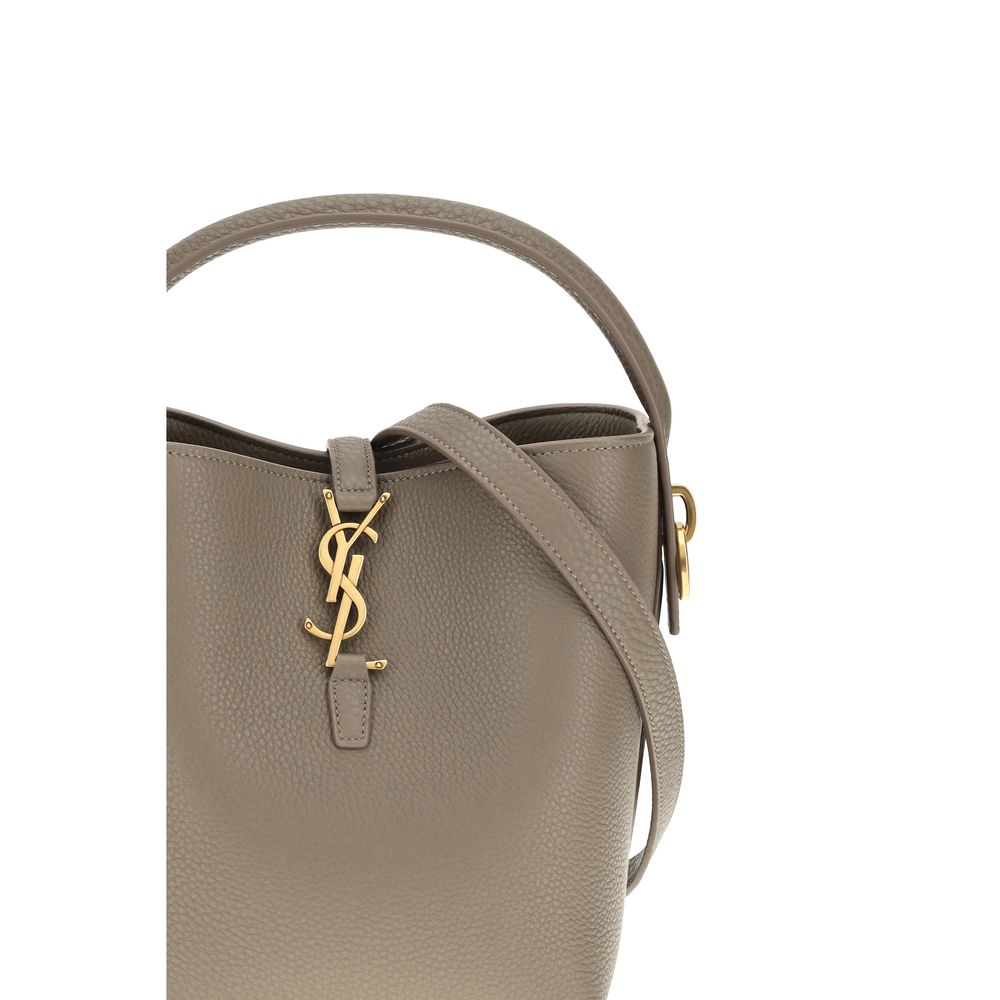 11021869 - PreLoved & Luxe