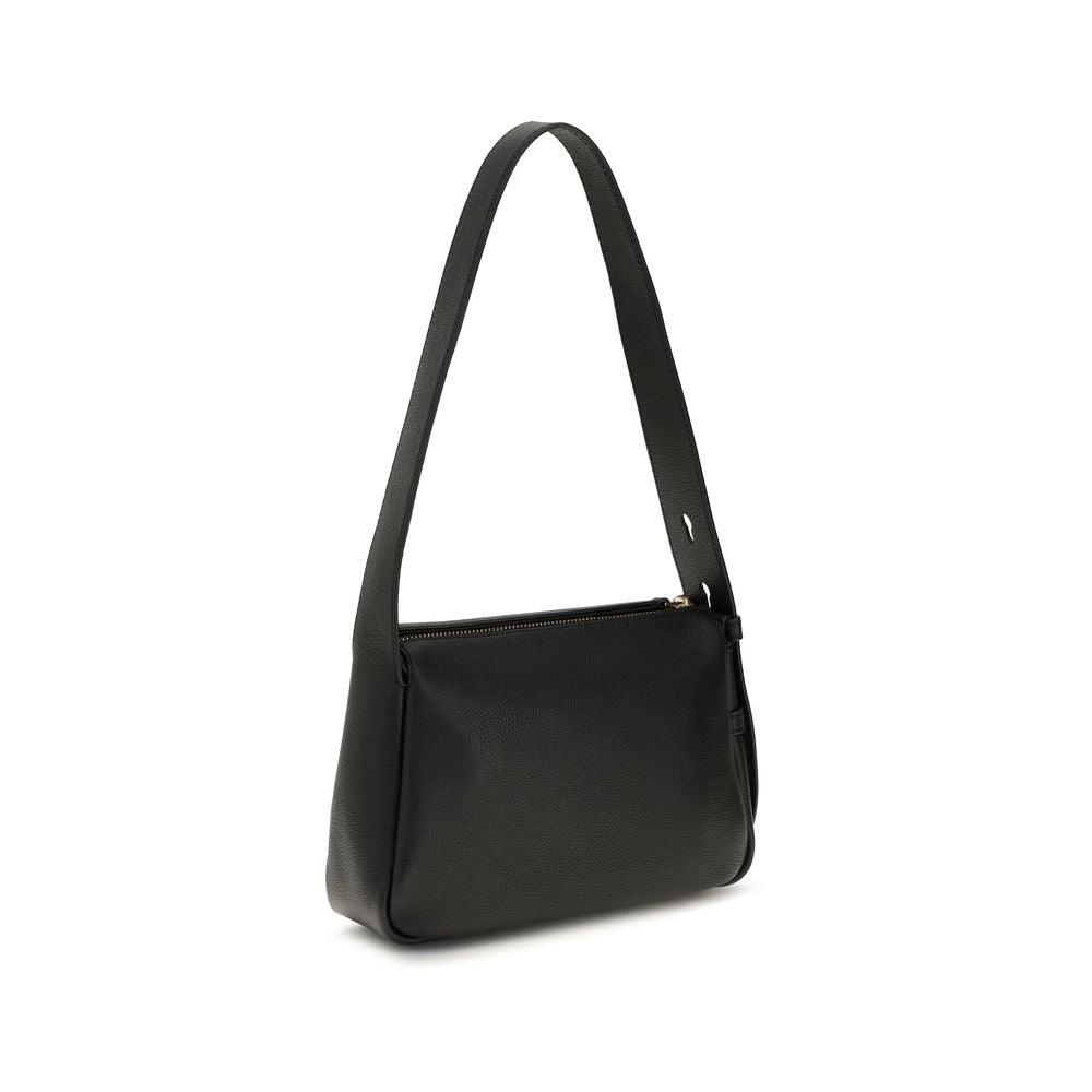11047382 - PreLoved & Luxe