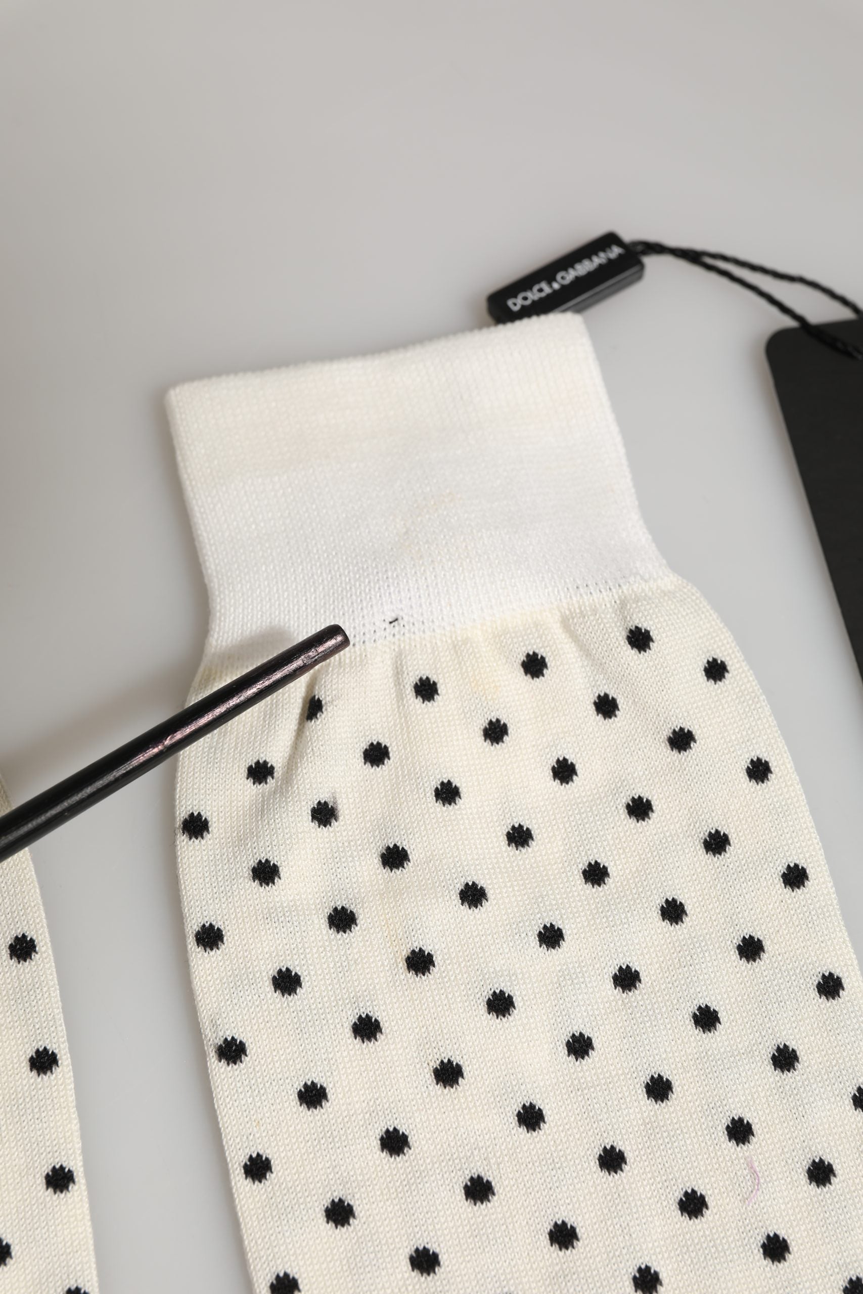Dolce & Gabbana Off White Cotton Polka Dot Mid Accessory Socks
