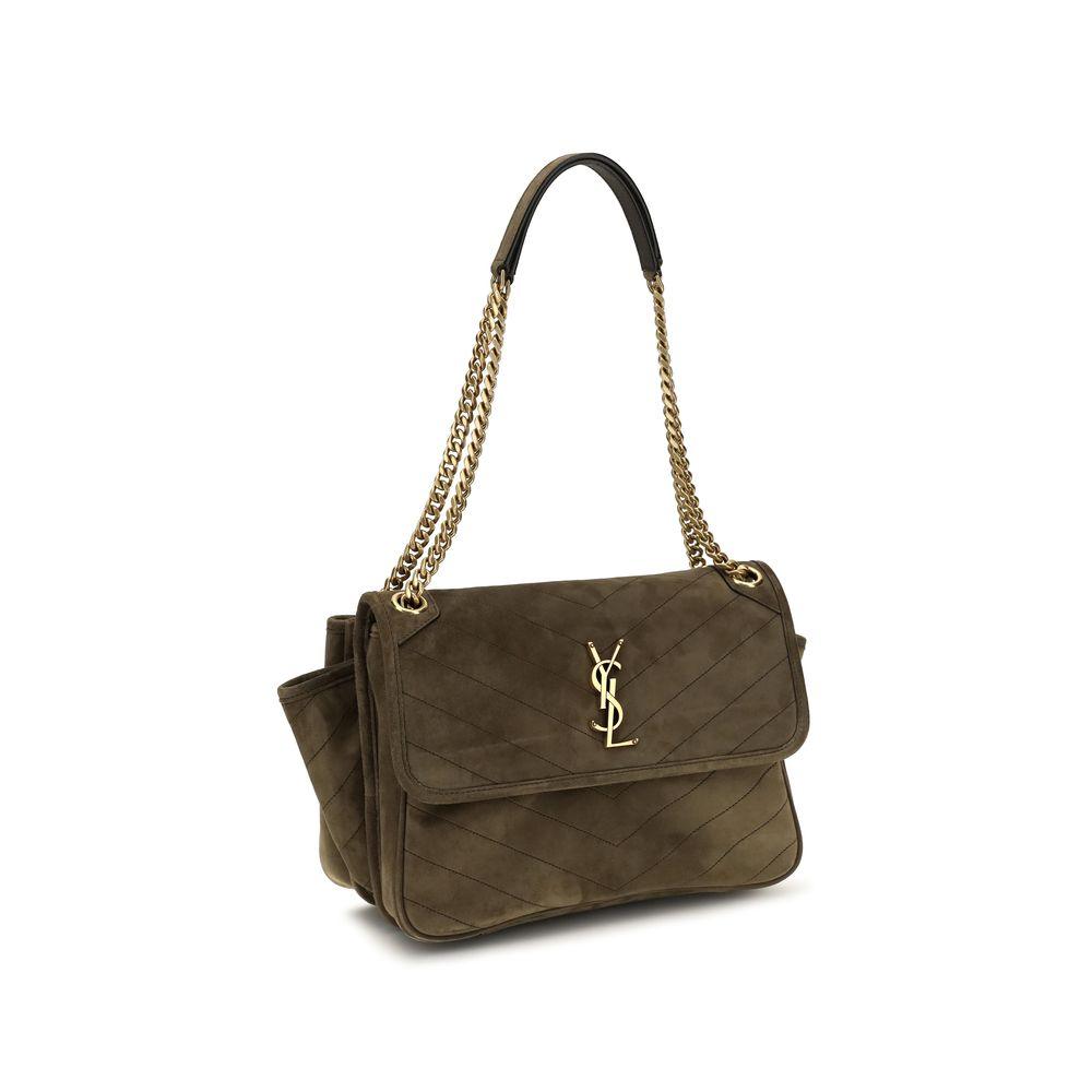 11082868 - PreLoved & Luxe