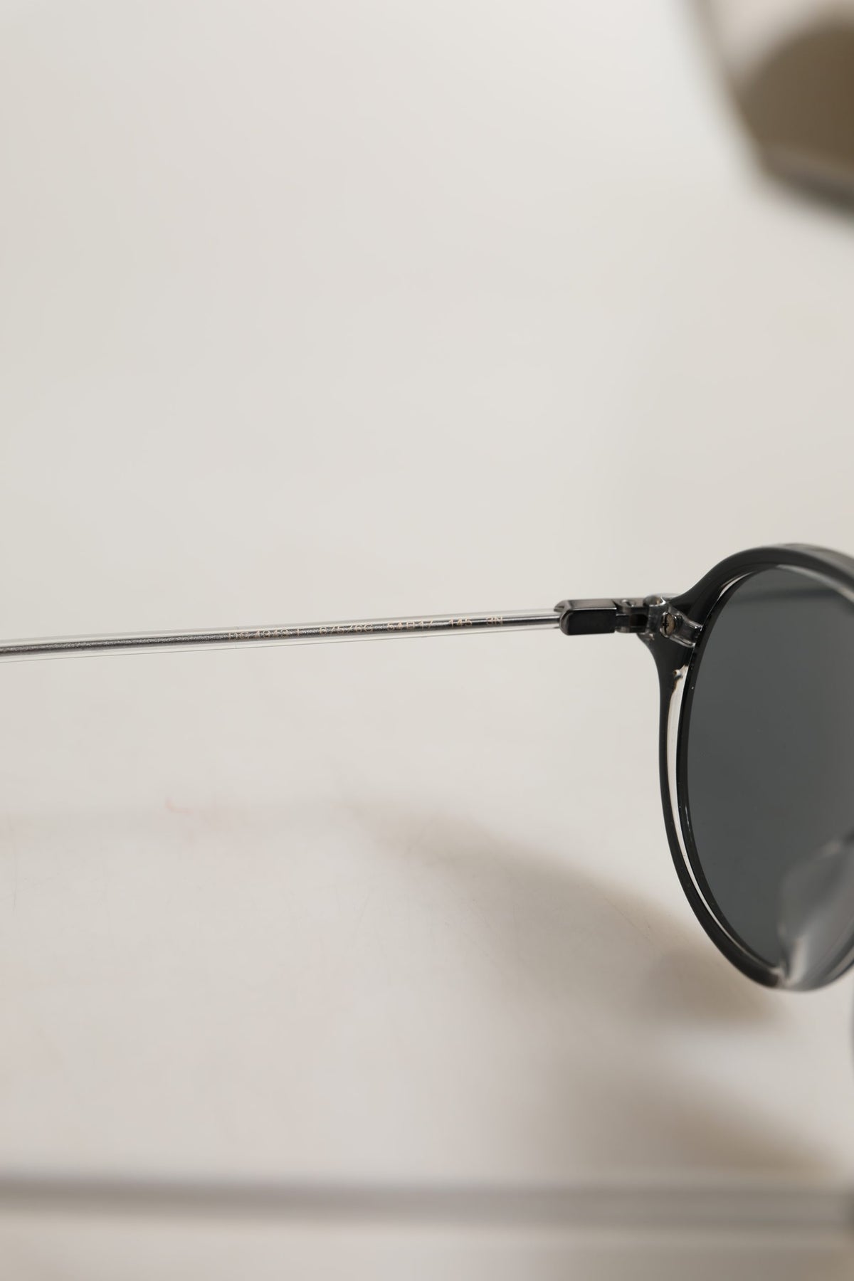 Pre-Owned Dolce & Gabbana Black Frame DG4343F Bridge Detail Sunglasses Women's - New with Defect