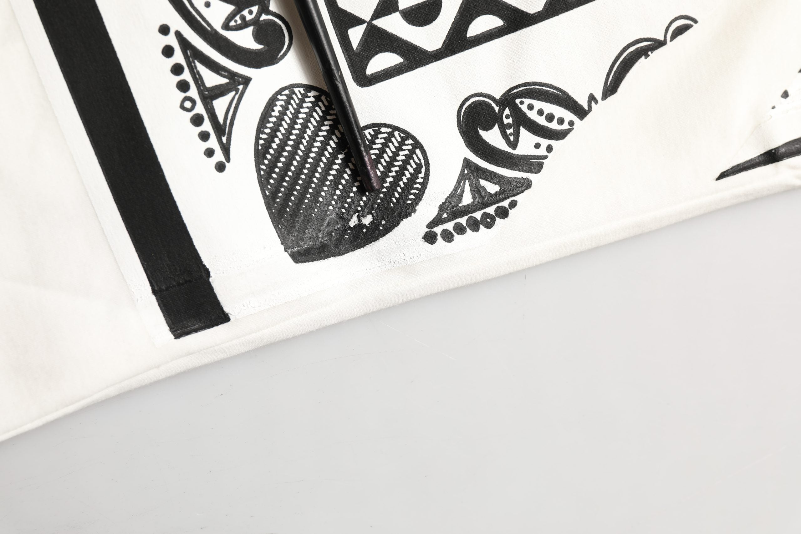 Dolce & Gabbana White Bandana Print Cotton Crew Neck T-shirt