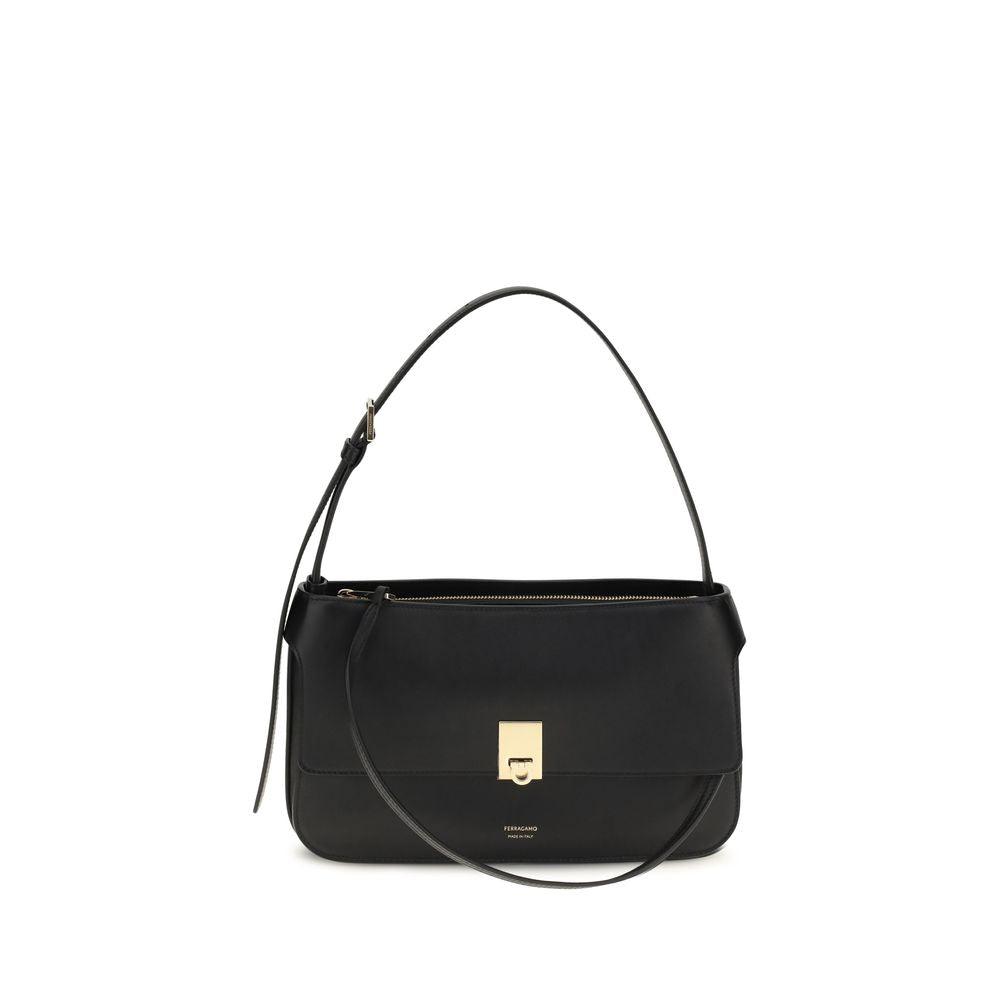 11113166 - PreLoved & Luxe