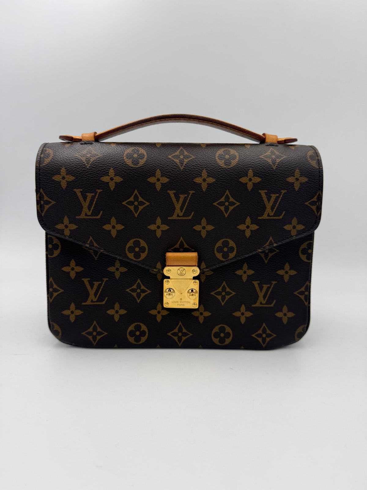 Louis Vuitton LOUIS VUITTON METIS Monogram Handbag