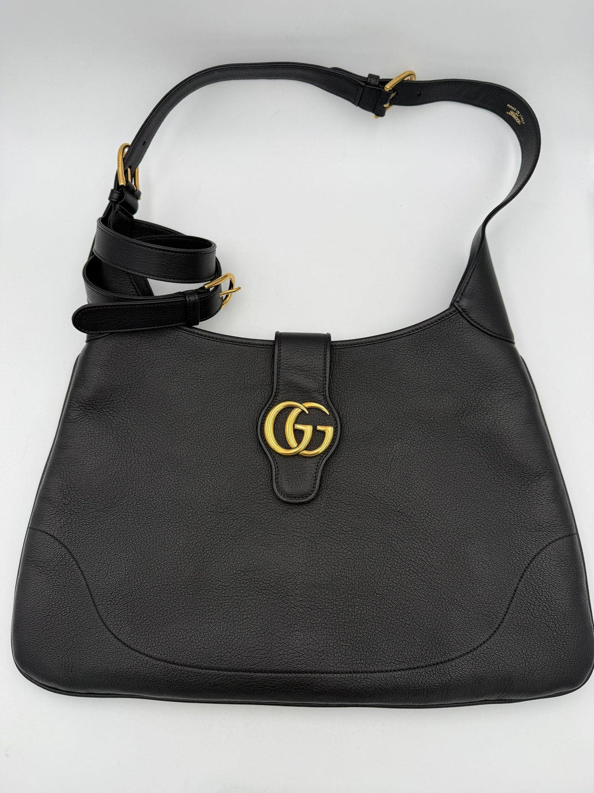 11173615 - PreLoved & Luxe