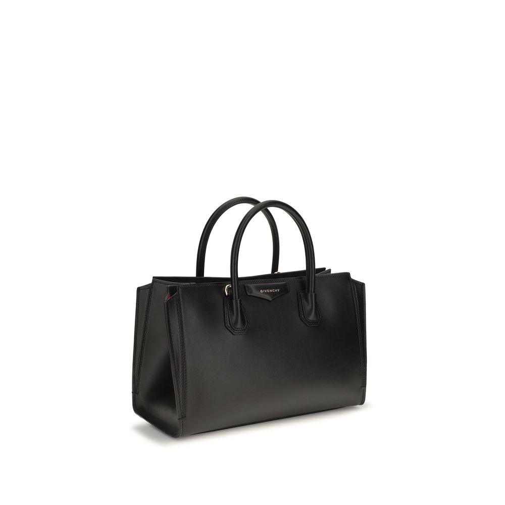 11176200 - PreLoved & Luxe