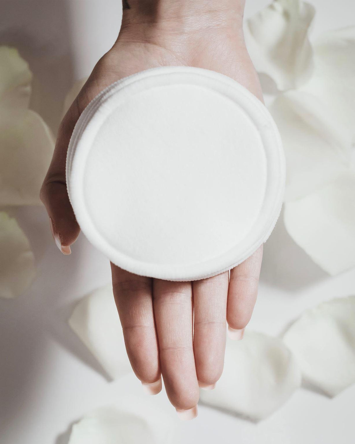 12x-makeup-remover-pads-with-bag-zero-waste-mvmt-497816 - PreLoved & Luxe
