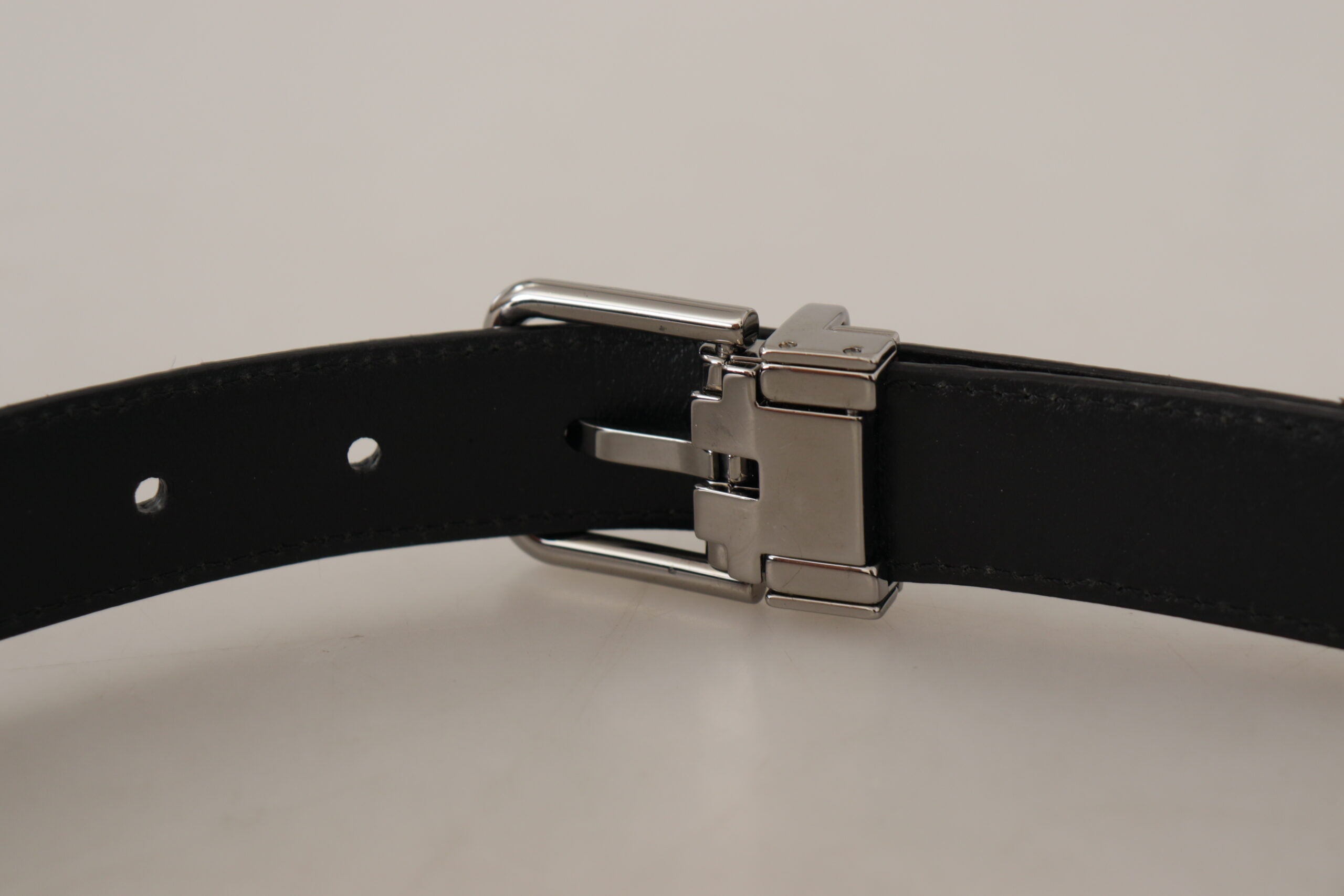 New Dolce & Gabbana Red Exotic Leather Metal Logo Buckle Belt