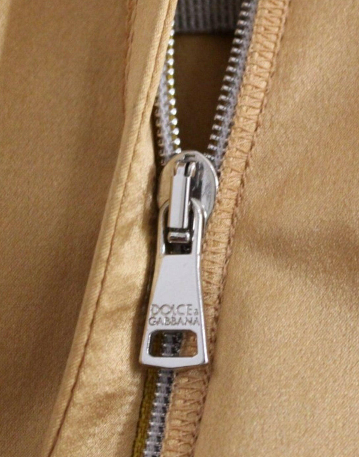 4330196 - PreLoved & Luxe