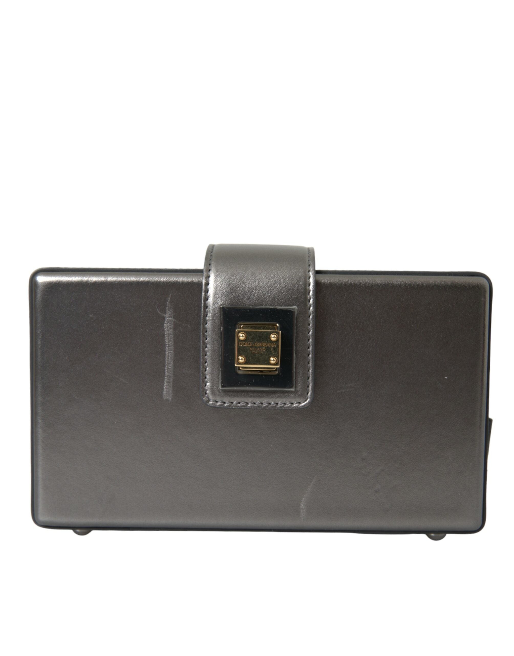 4399397 - PreLoved & Luxe