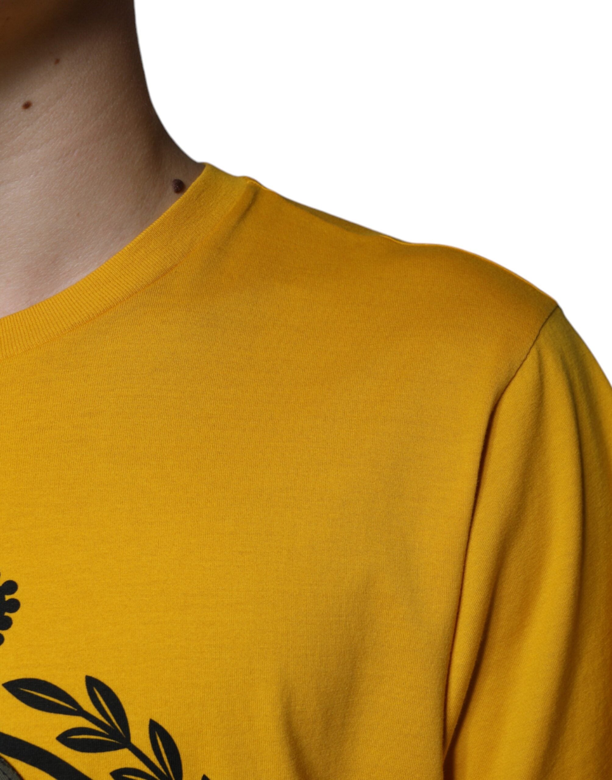 New Dolce & Gabbana White Yellow Logo Print Short Sleeve T-shirt