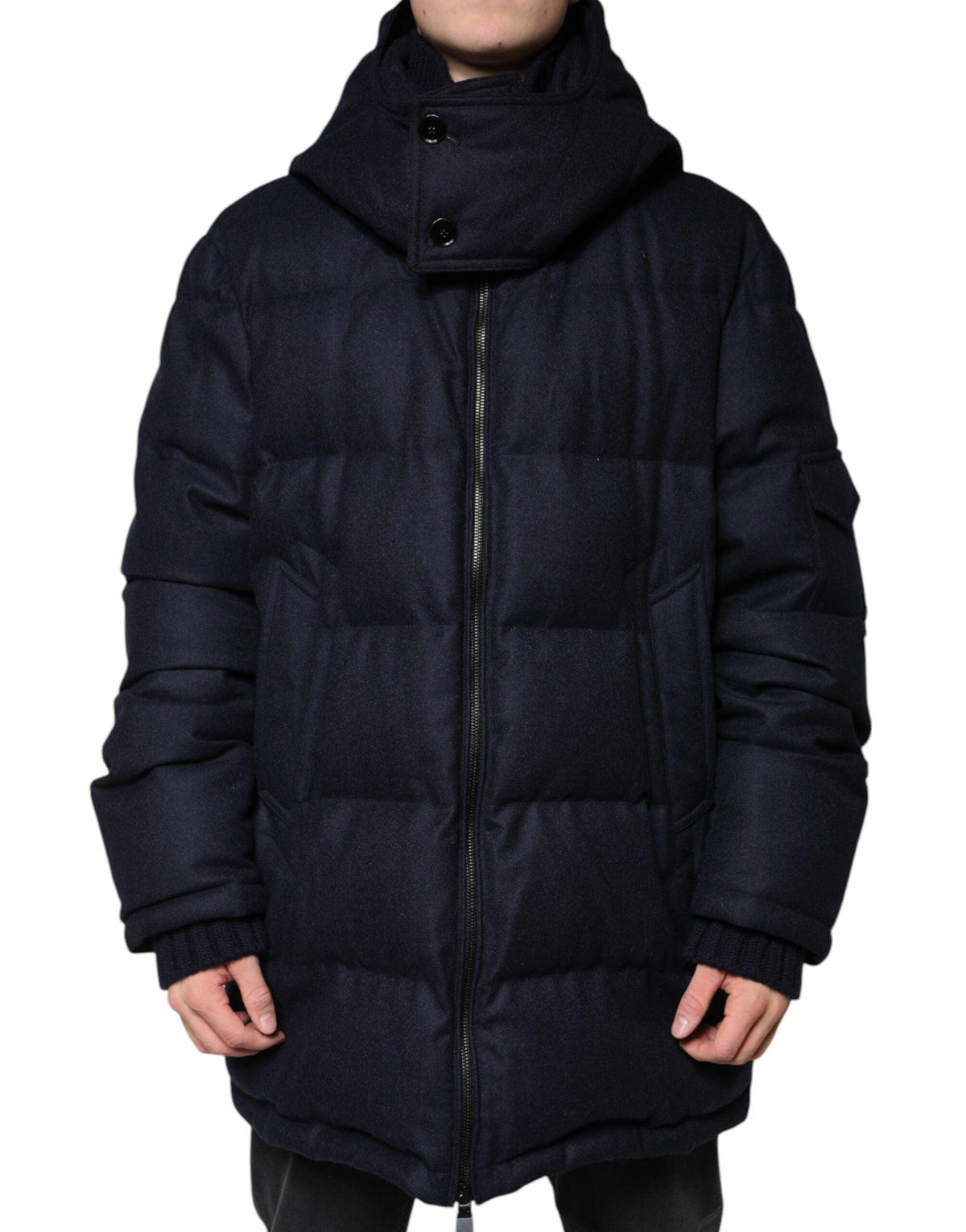 5300169 - PreLoved & Luxe