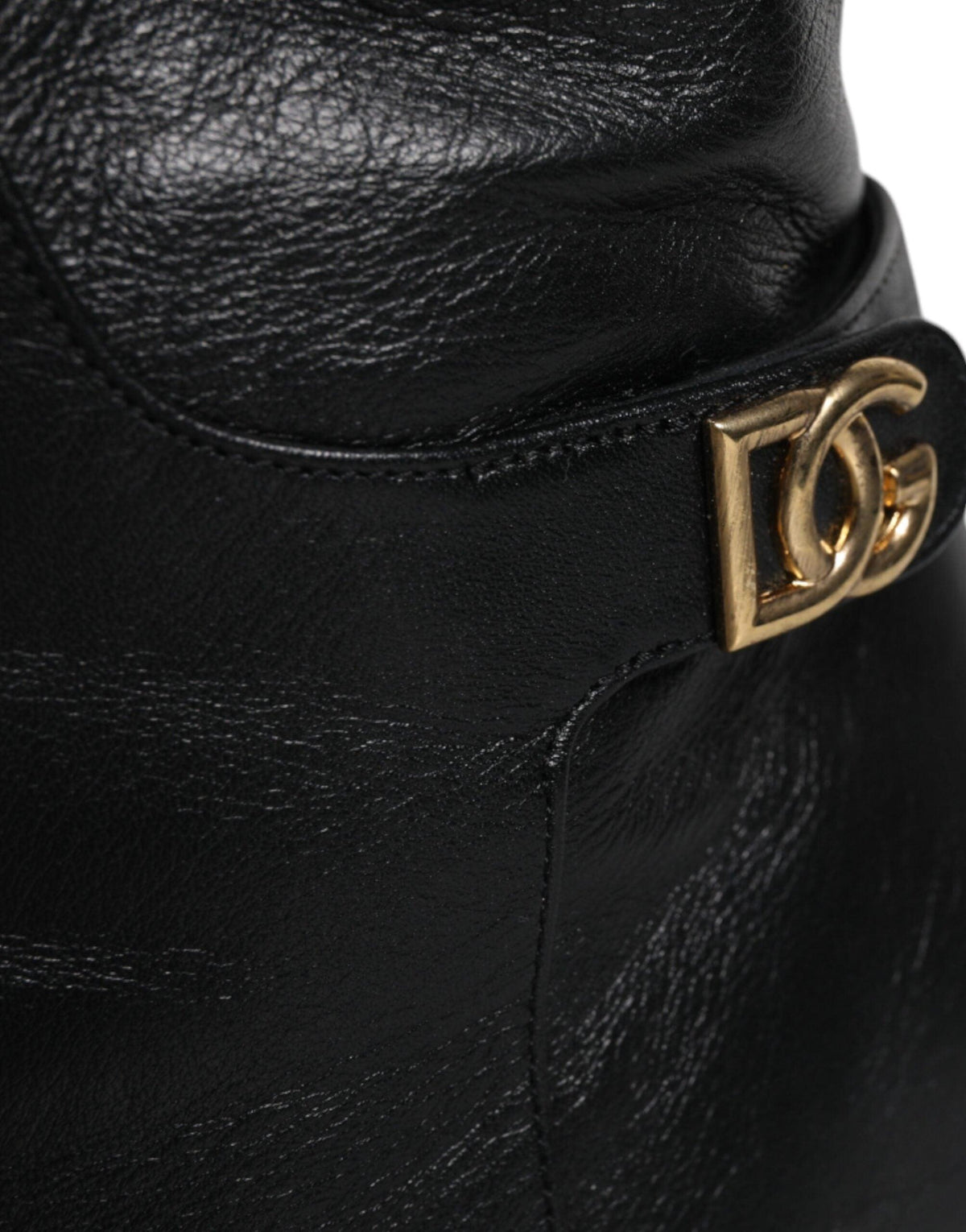 5409151 - PreLoved & Luxe