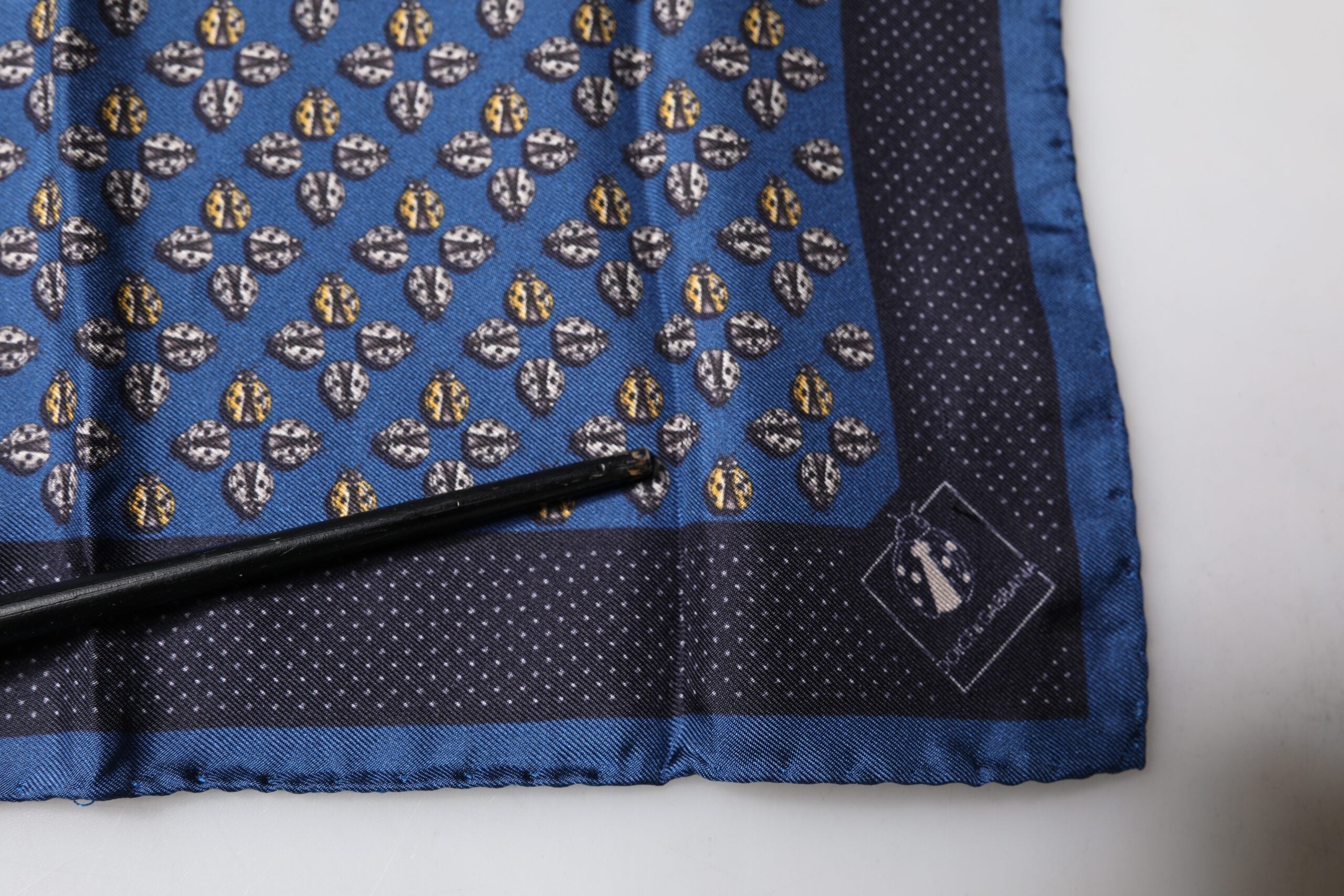 Pre-Owned Dolce & Gabbana Blue Lady Bug Silk Square Handkerchief Scarf