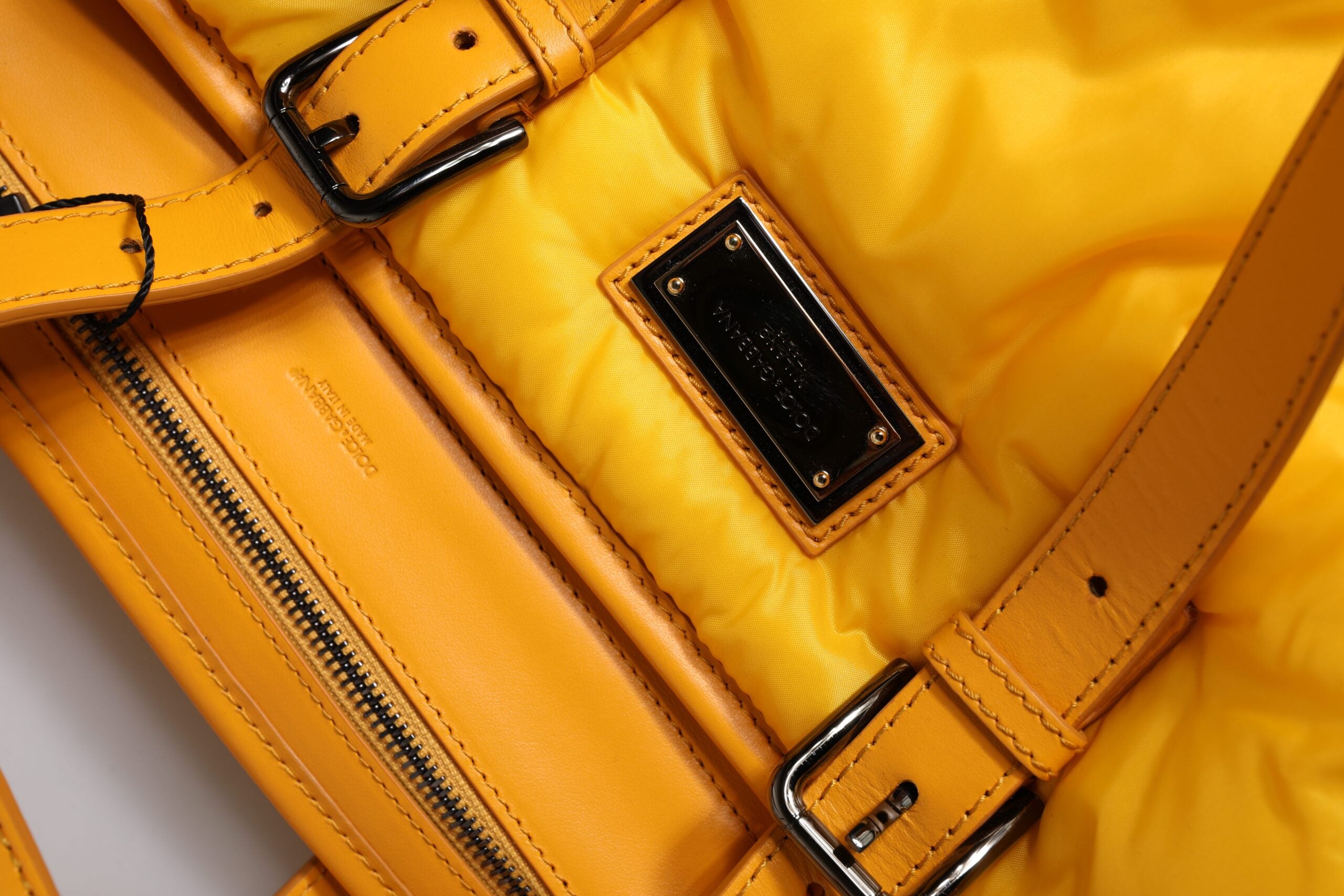 6785757 - PreLoved & Luxe
