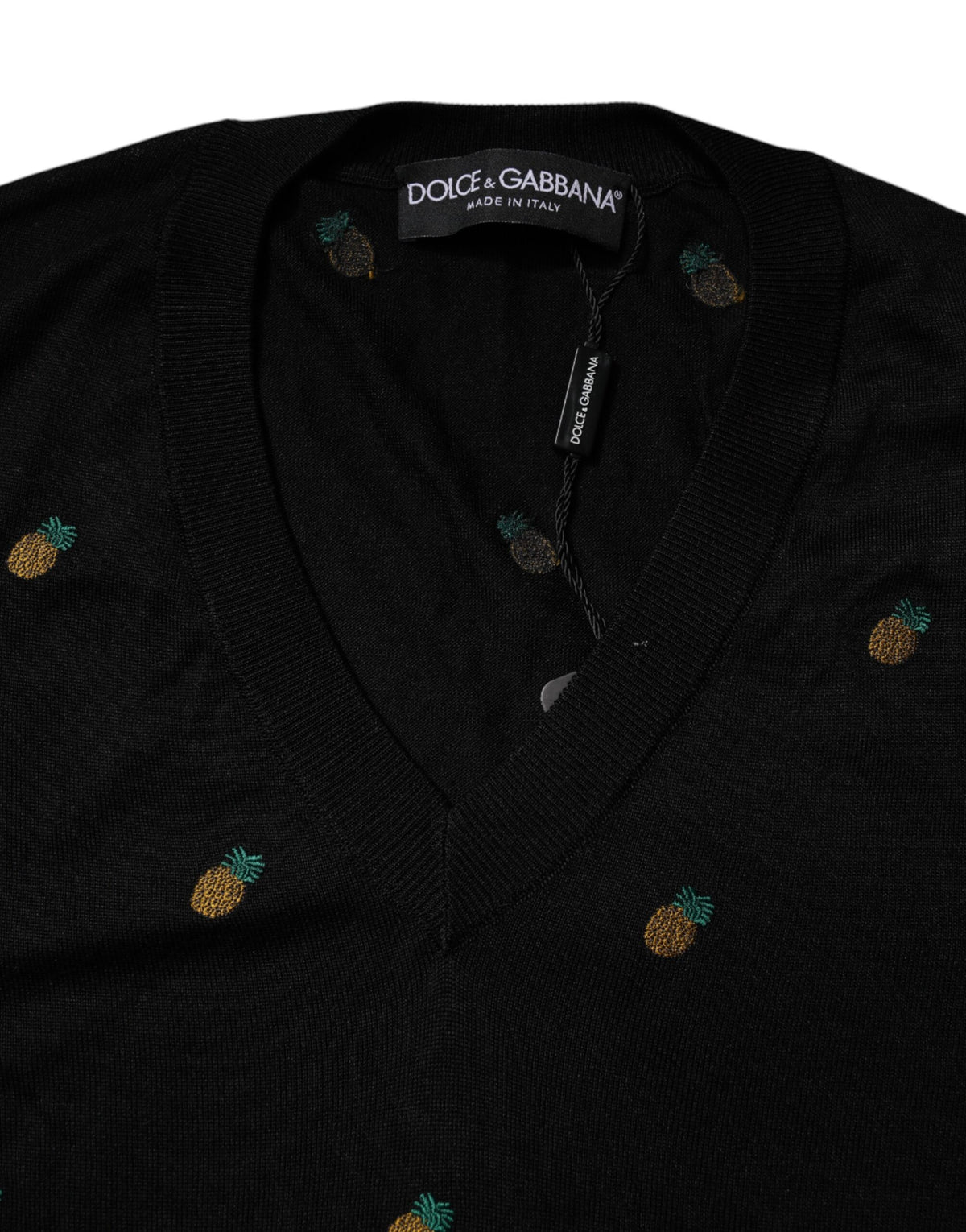 New Dolce & Gabbana Black Pineapple Crew Neck Pullover Sweater