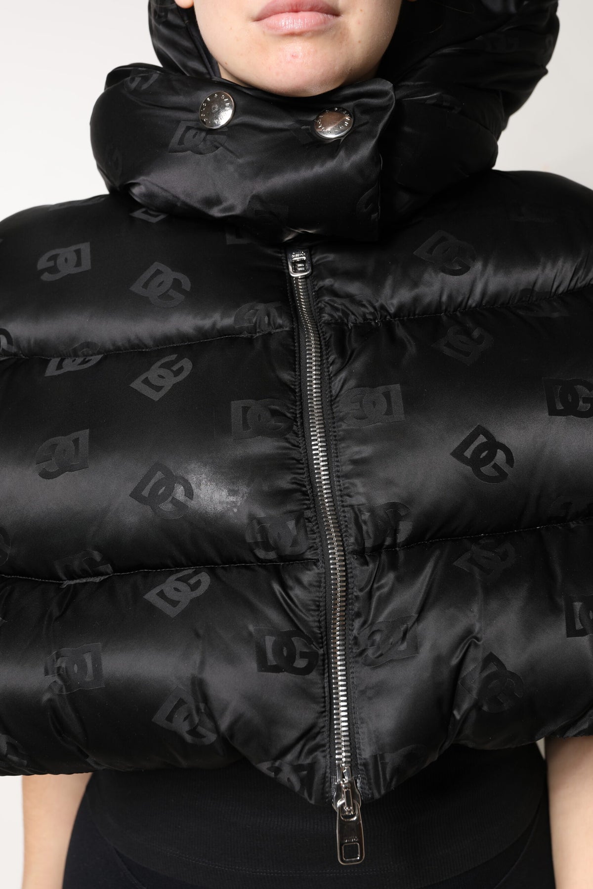 New Dolce & Gabbana Black Padded Puffer Hooded Full Zip Cropped Jacket