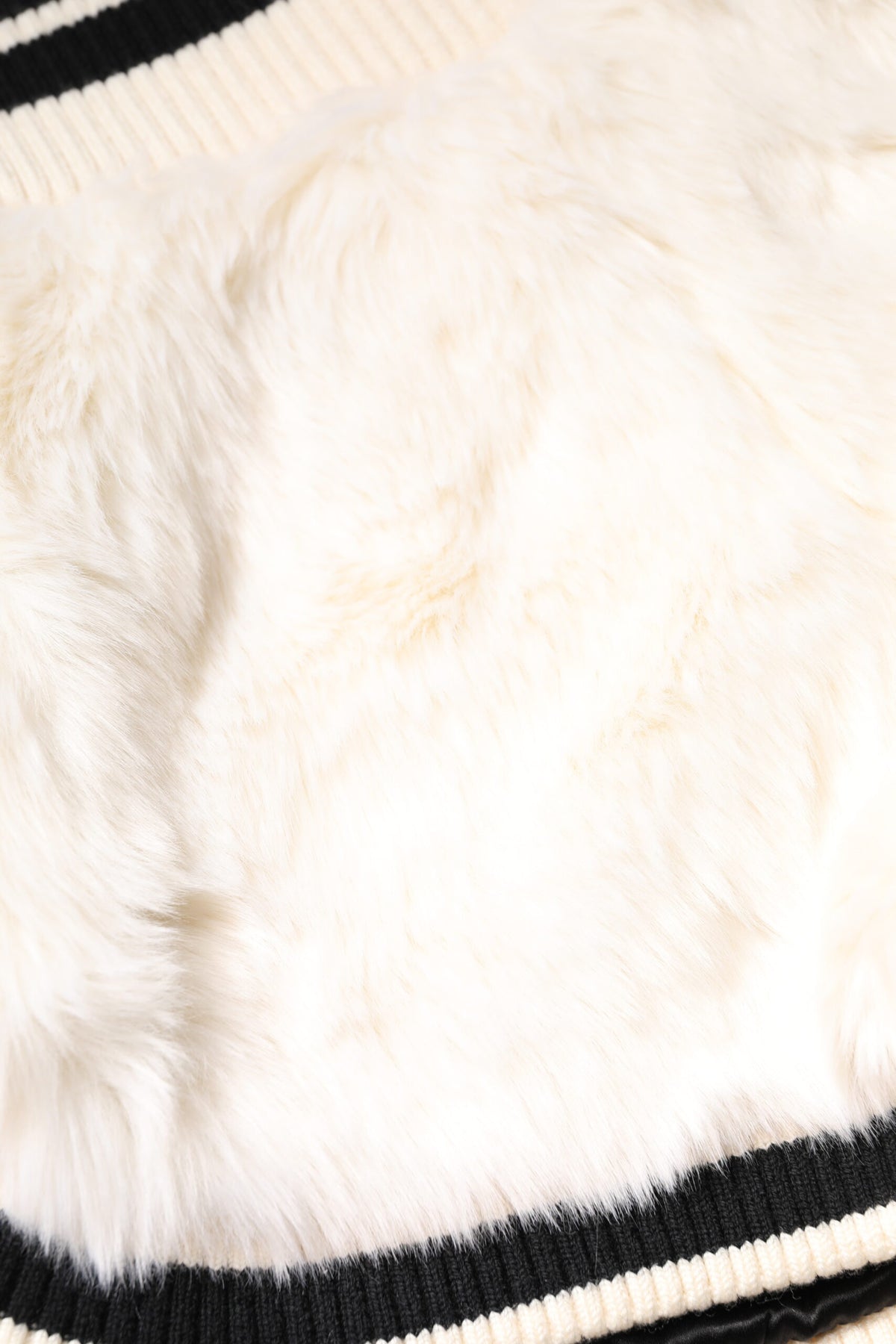 New Dolce & Gabbana White Faux Fur High Waisted Hot Pants Short