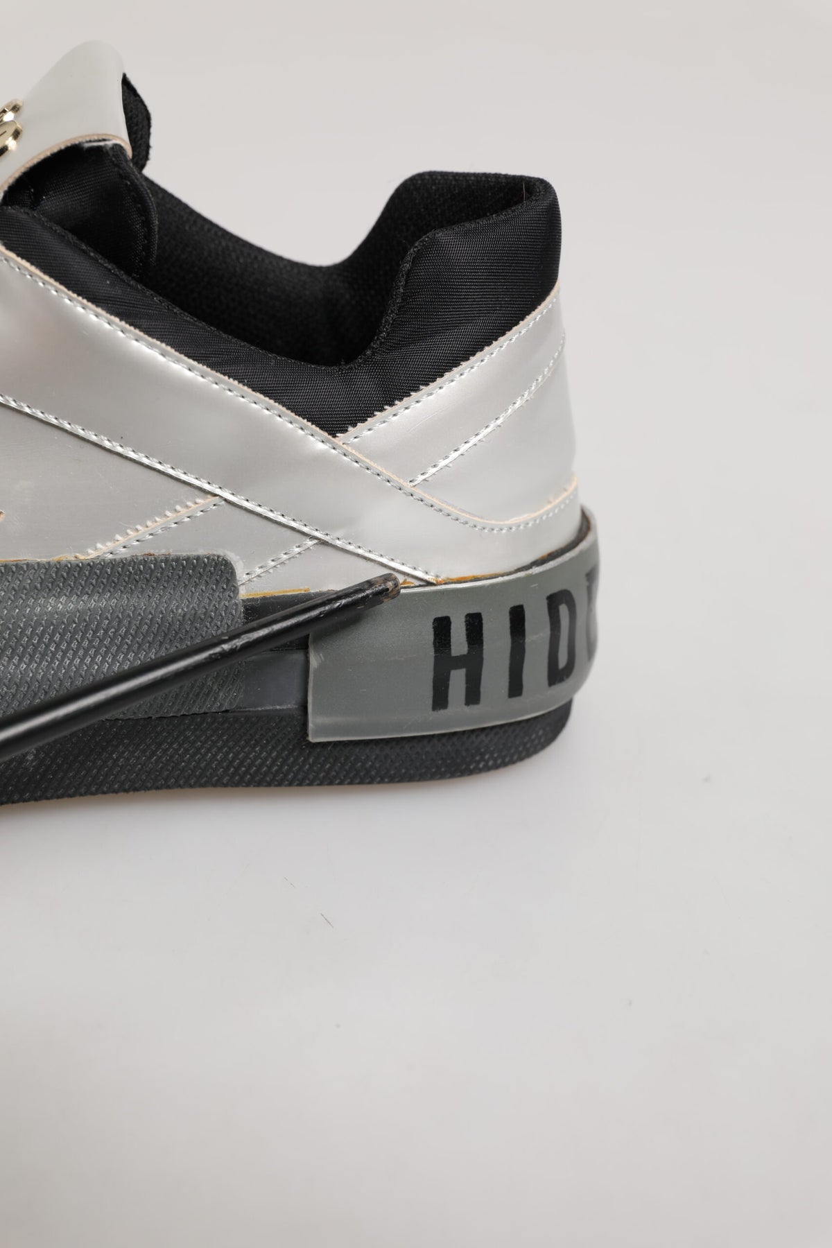 HIDE & JACK Silver Leather Lace Up Low Top Sneakers Shoes