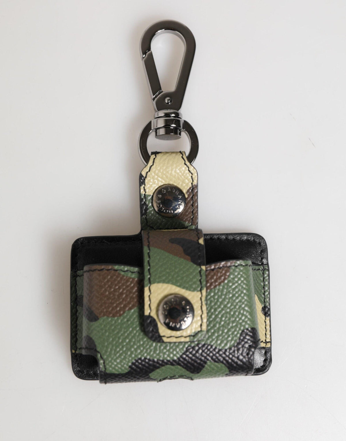 8933863 - PreLoved & Luxe
