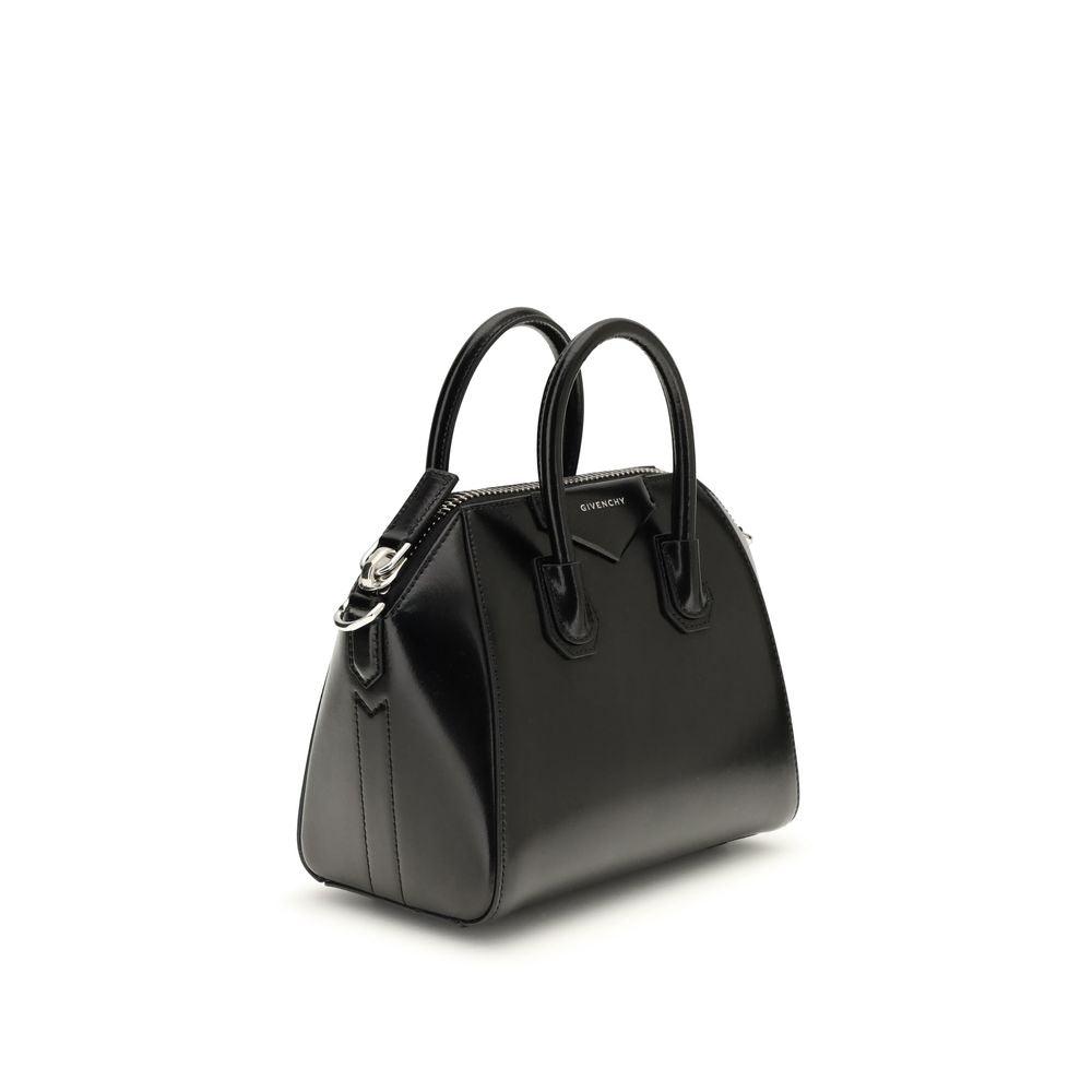9839153 - PreLoved & Luxe