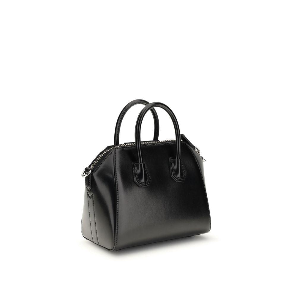 9839154 - PreLoved & Luxe