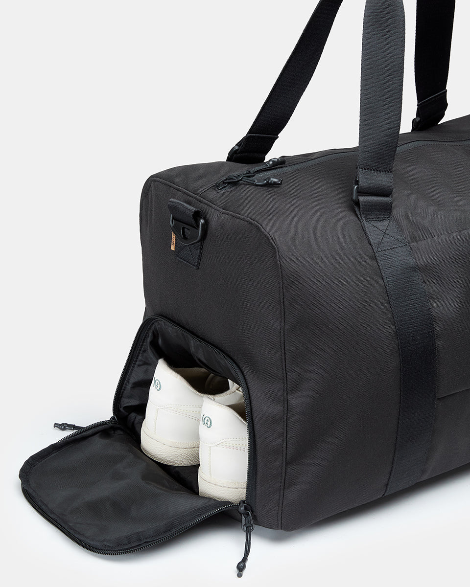 Black-Sustainable-Water-Resistent-Duffle-Bag-TAU5813-0164_5_018dc19d-44e1-4fe9-8d64-49d3195b5fc6 - PreLoved & Luxe