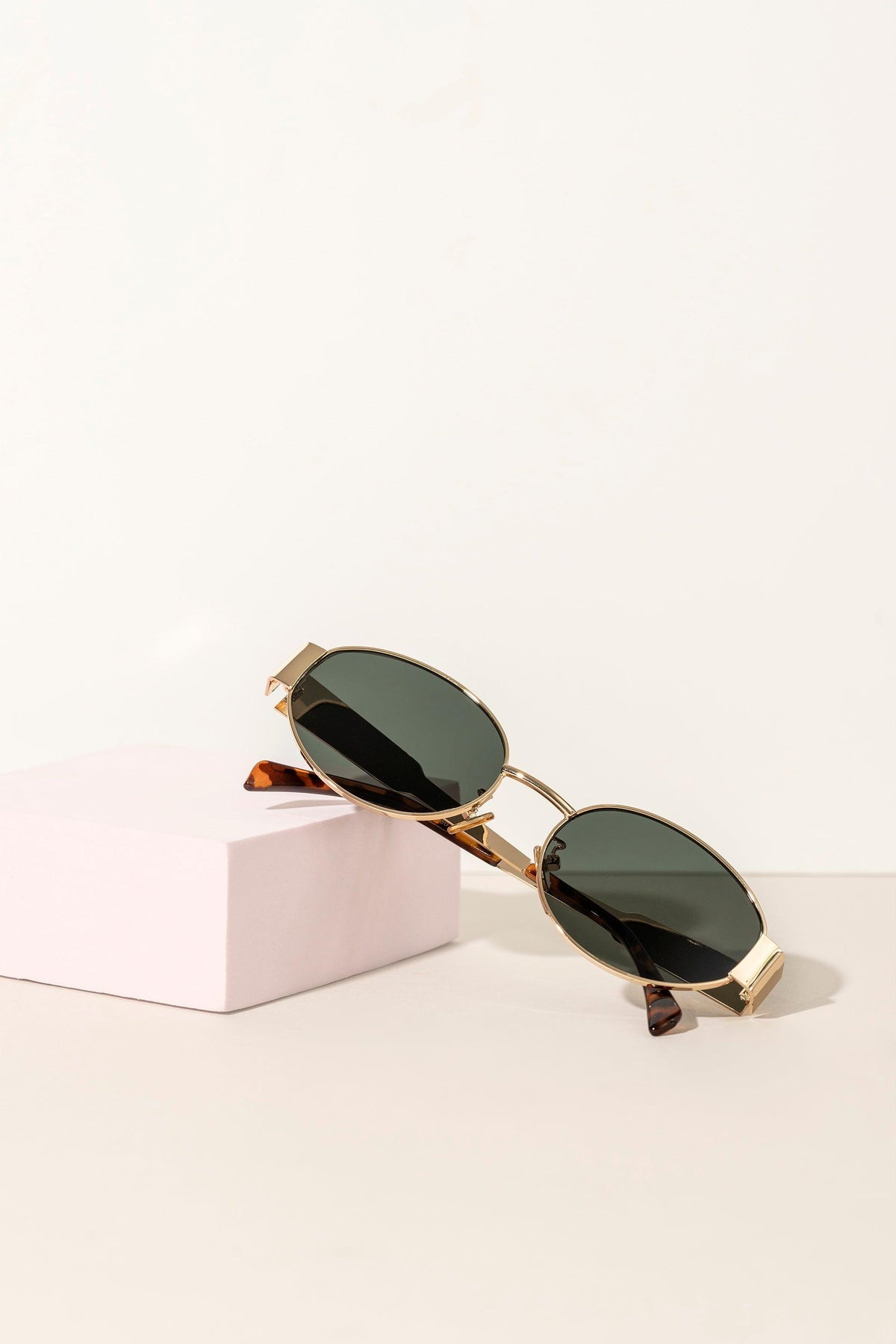D4342DDE-1254-4536-AE47-13EBEFDA8485 - PreLoved & Luxe