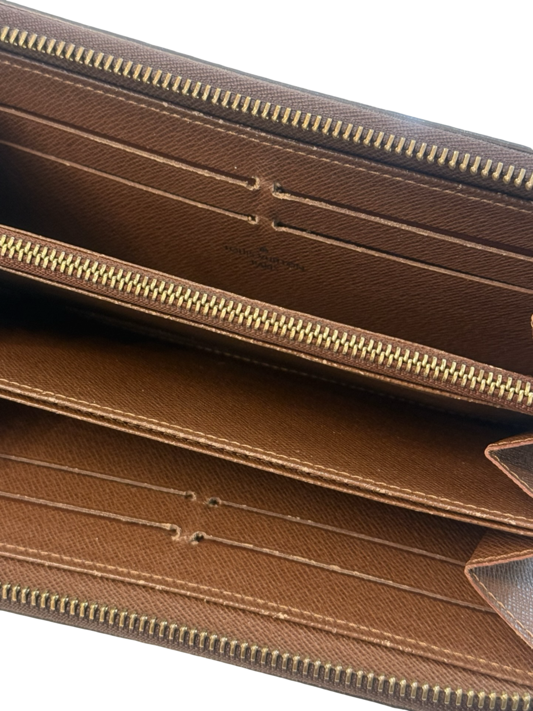Louis Vuitton Monogram Zippy Wallet