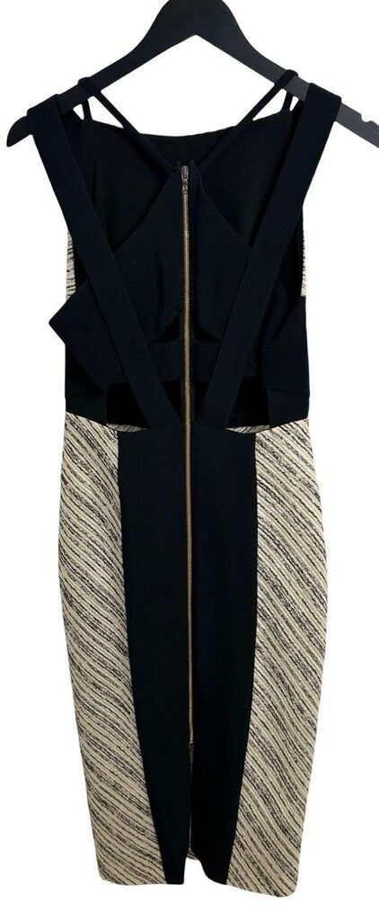 Pre-Owned Roland Mouret The Quebec Dress from Roland Mouret. A Stylish Black and Cream Dress Women's