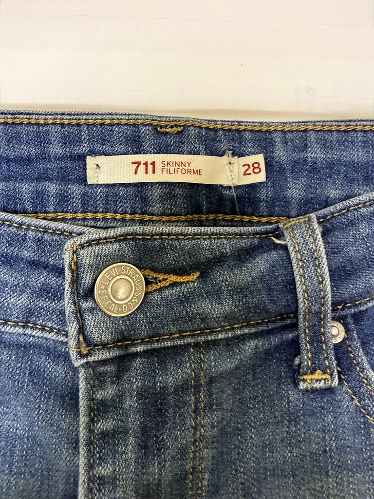 Levi's 711 Skinny Jeans
