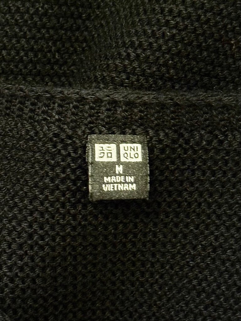Uniqlo V-Neck Sweater