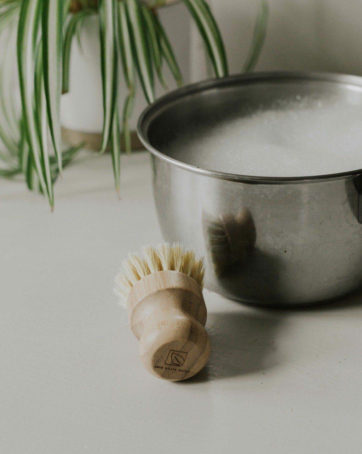 bamboo-pot-brush-zero-waste-mvmt-934435 - PreLoved & Luxe